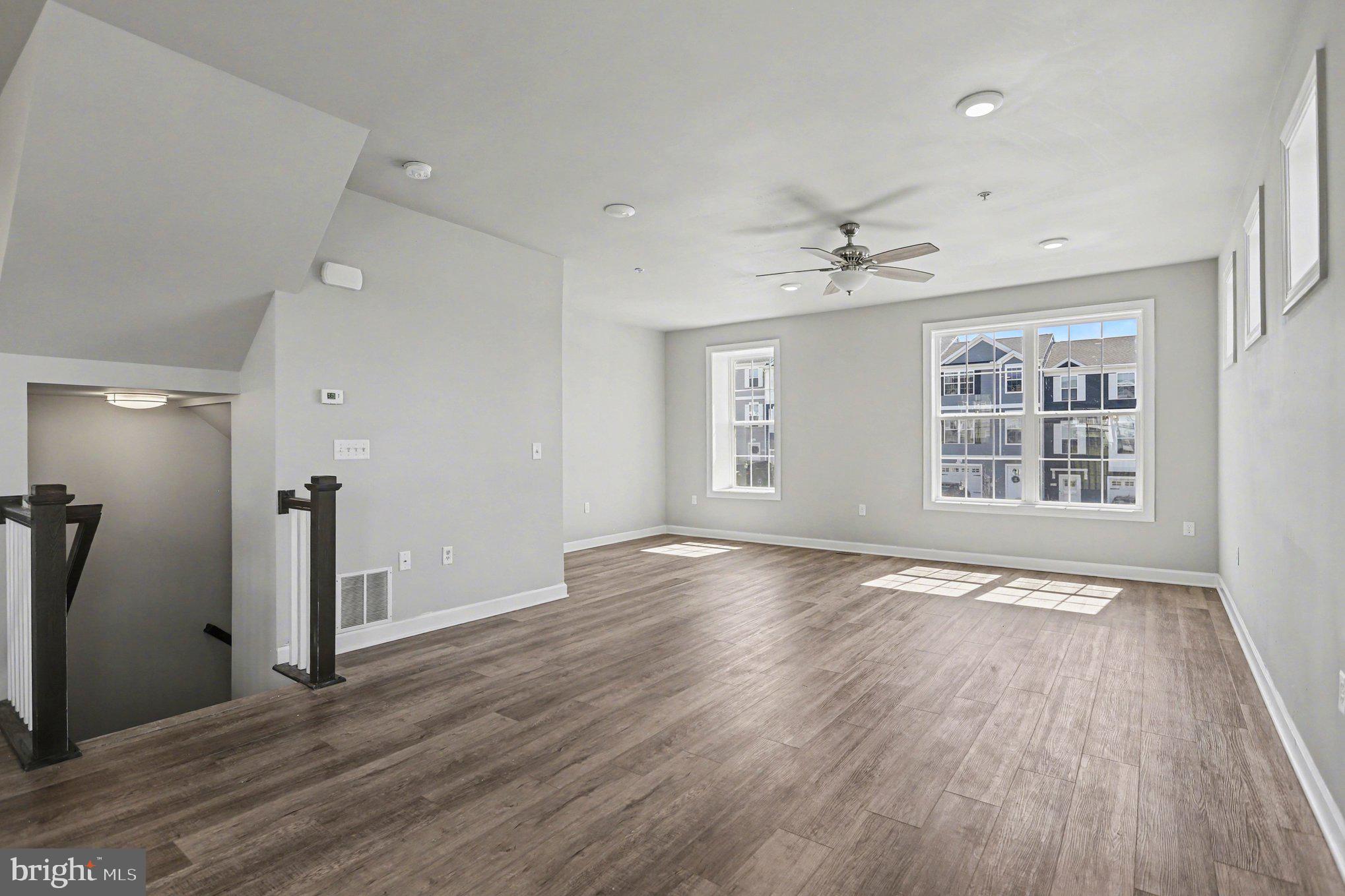 HUDSON RIDGE - Residential