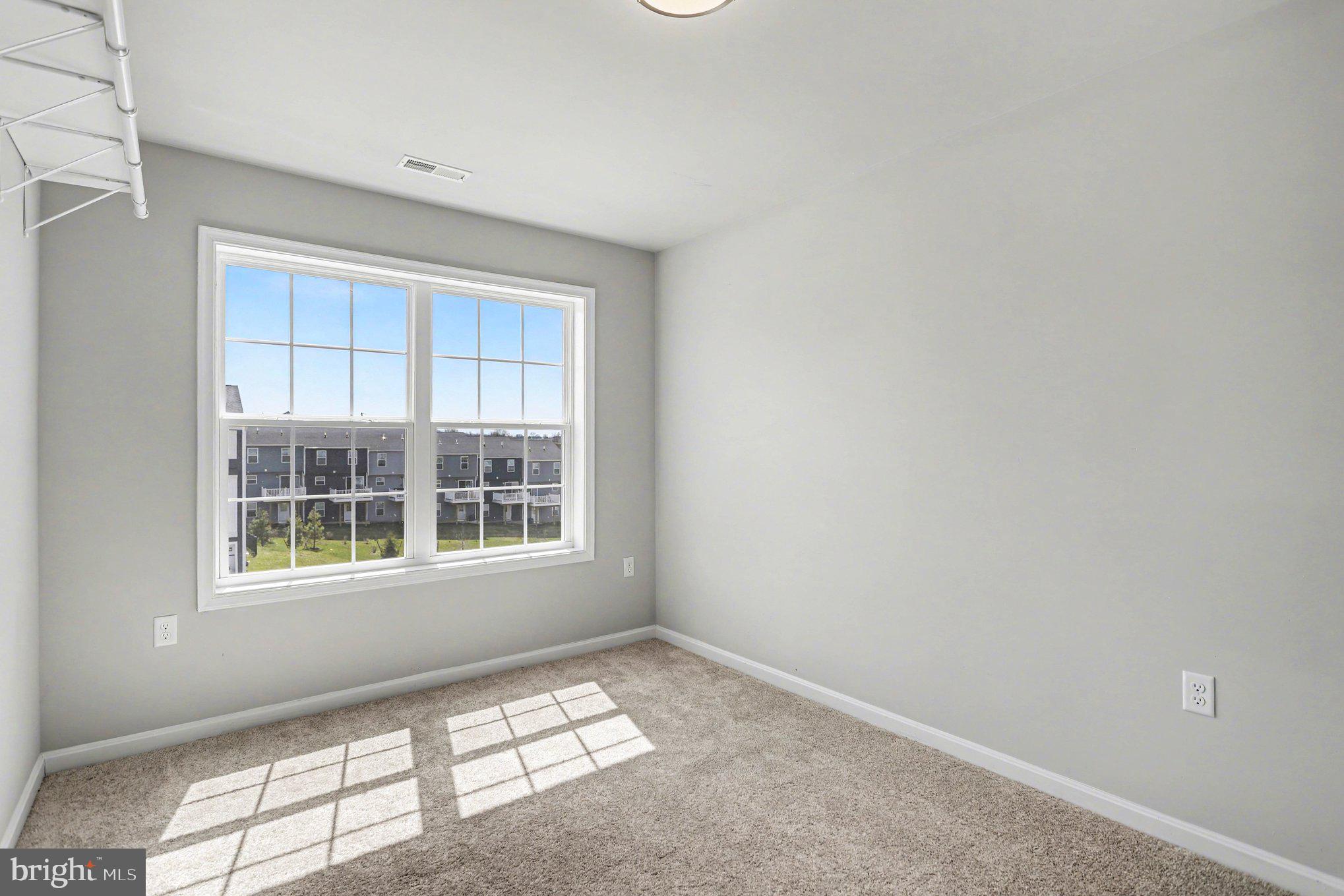 HUDSON RIDGE - Residential