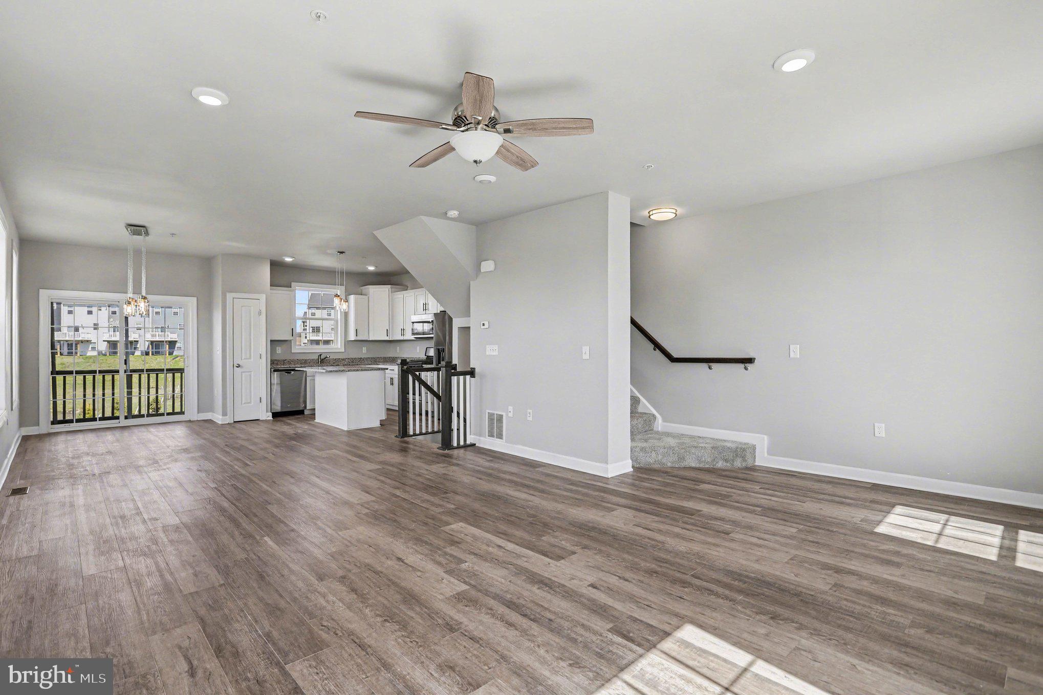 HUDSON RIDGE - Residential