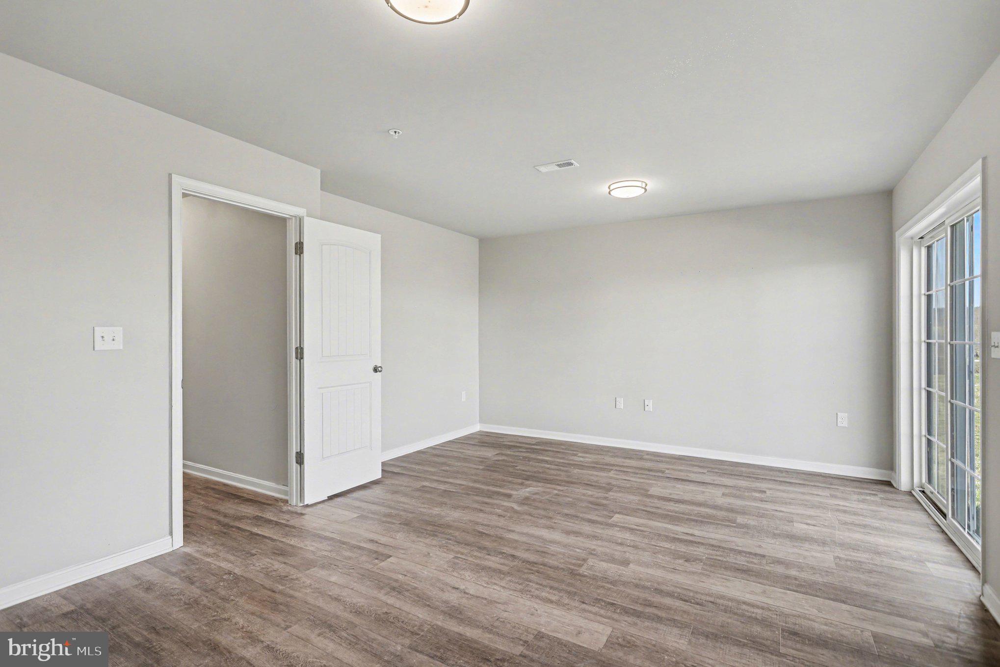 HUDSON RIDGE - Residential