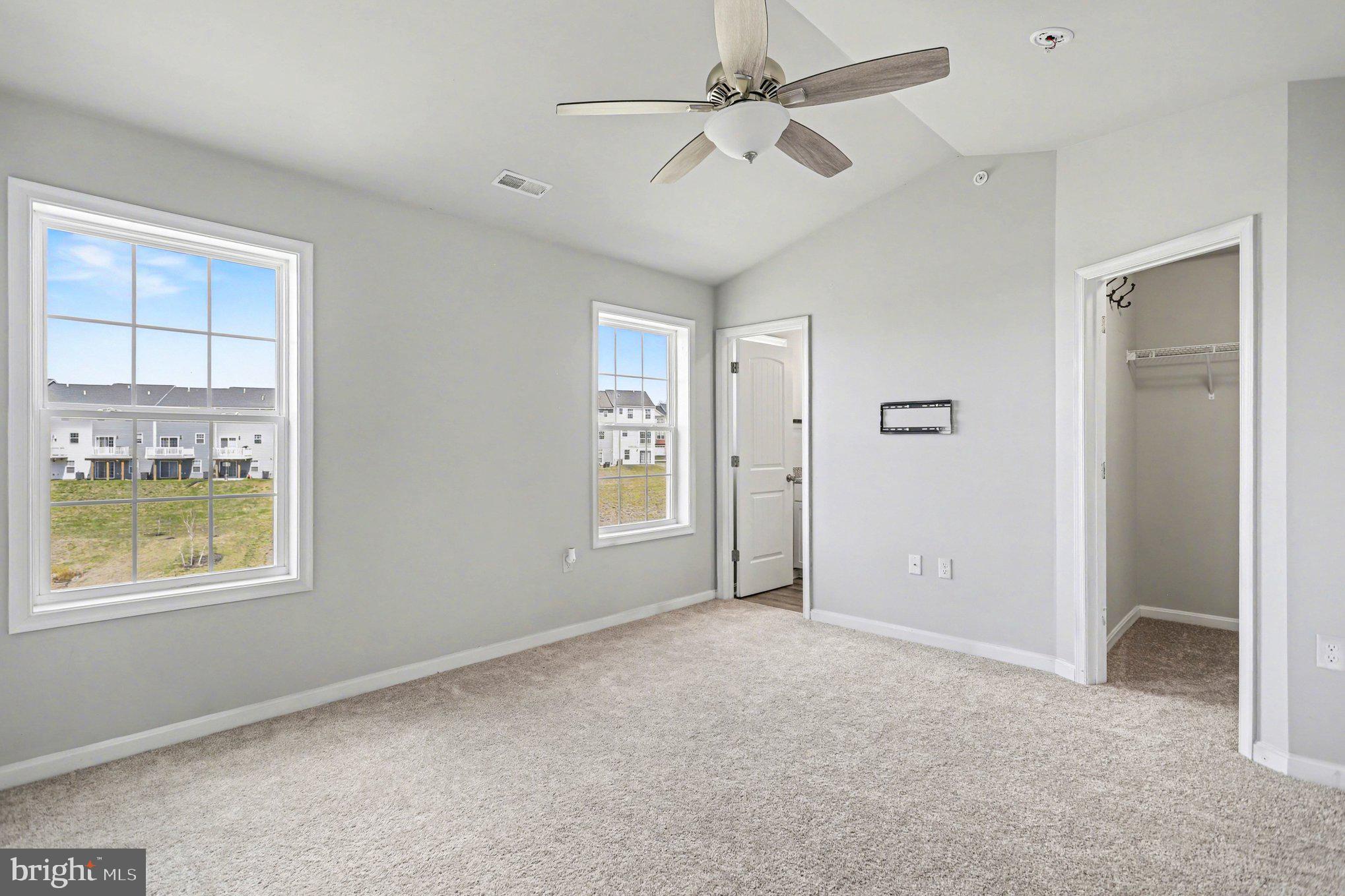 HUDSON RIDGE - Residential