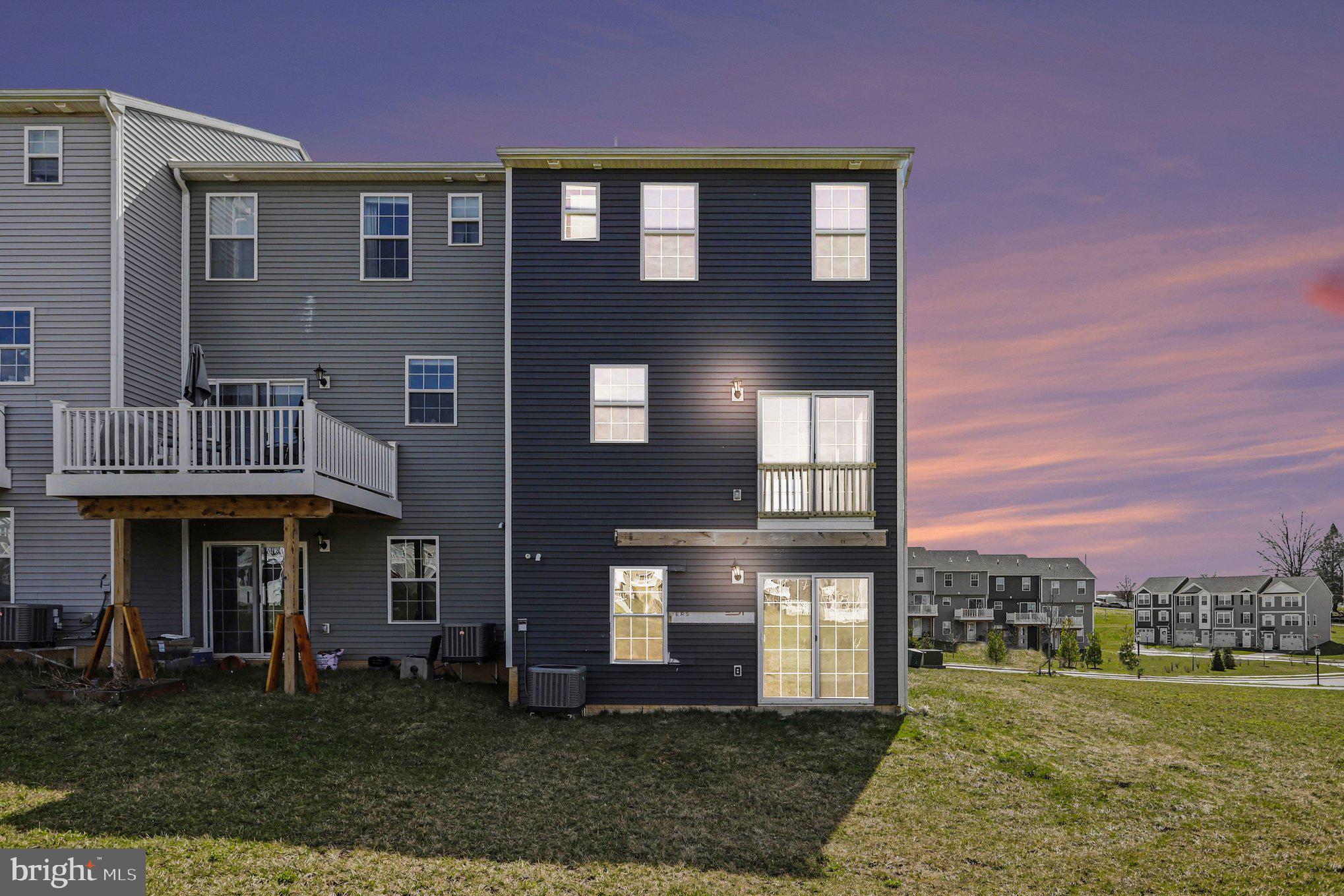 HUDSON RIDGE - Residential