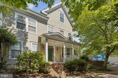 Photo of 13810 Custis Square, WOODBRIDGE, VA 22191 (MLS # VAPW2128516)