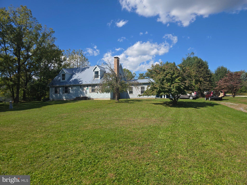 Photo of 18 Central View Road, DILLSBURG, PA 17019 (MLS # PAYK2113348)