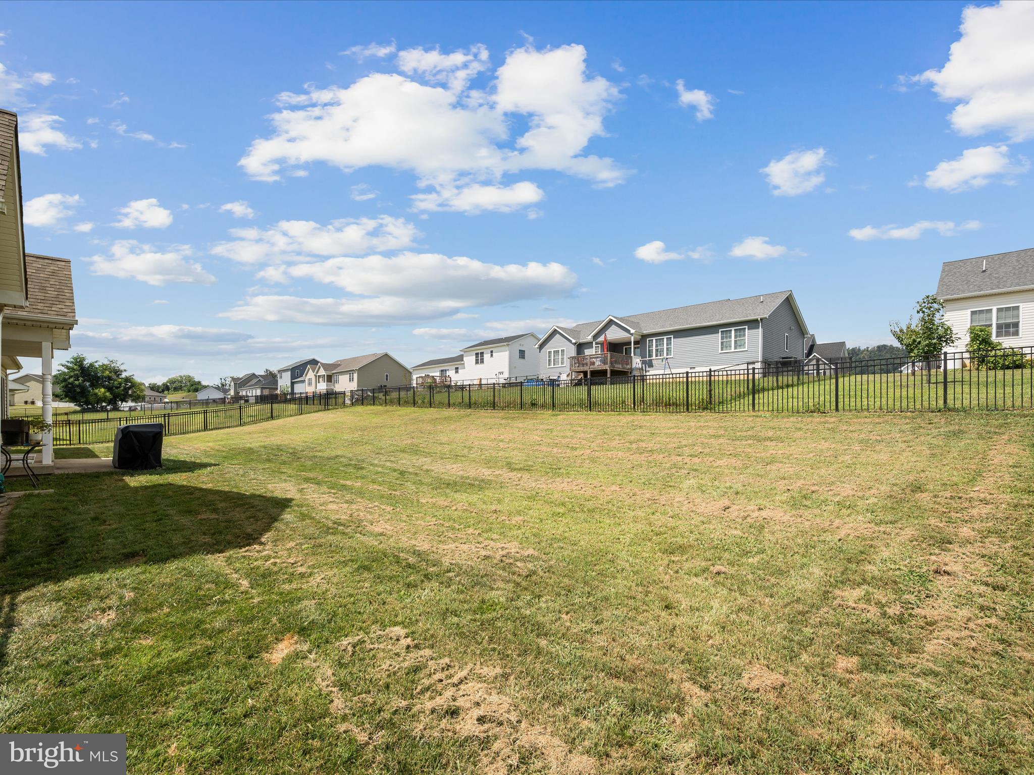PEBBLE RIDGE - Residential