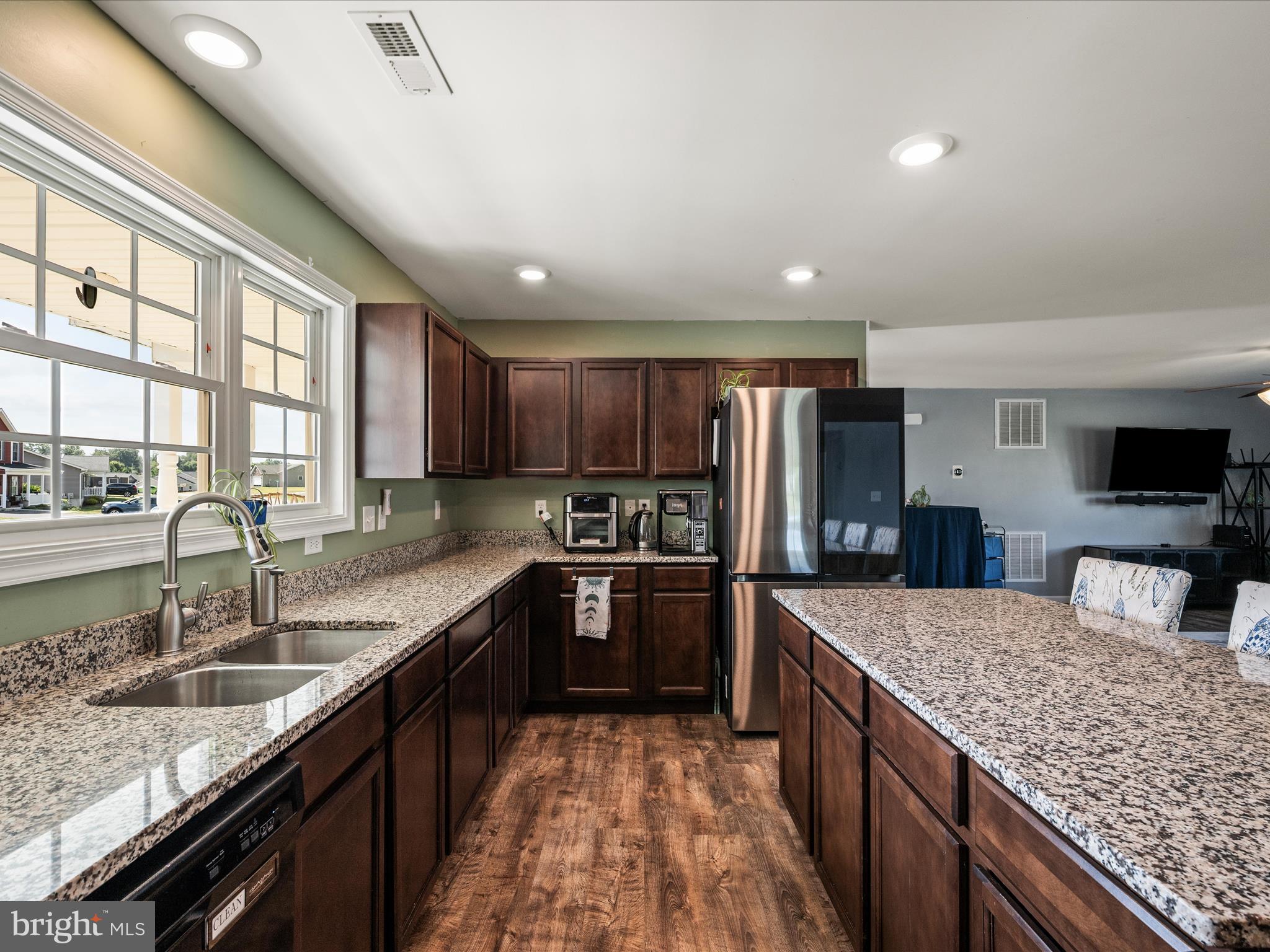 PEBBLE RIDGE - Residential