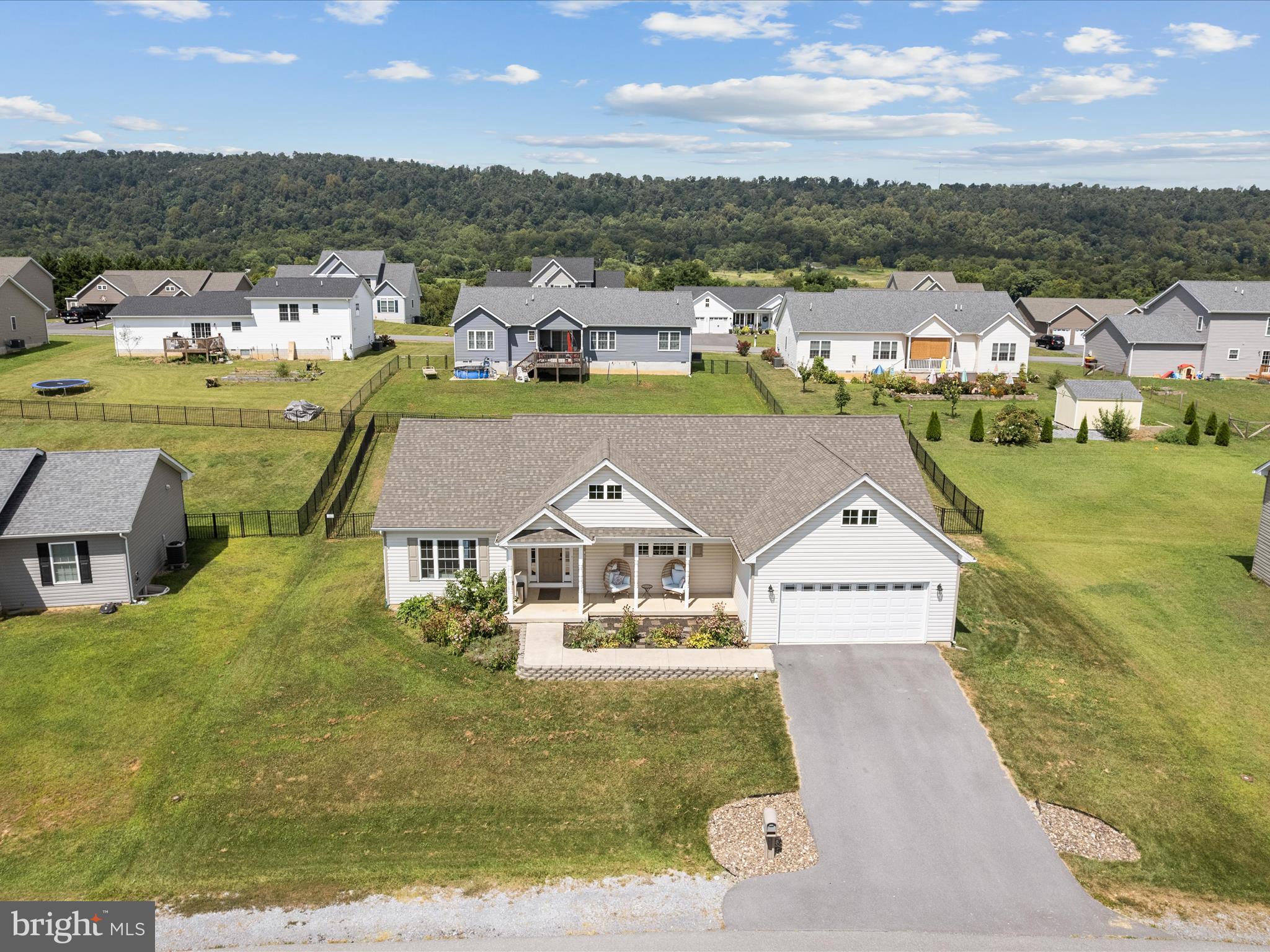 PEBBLE RIDGE - Residential