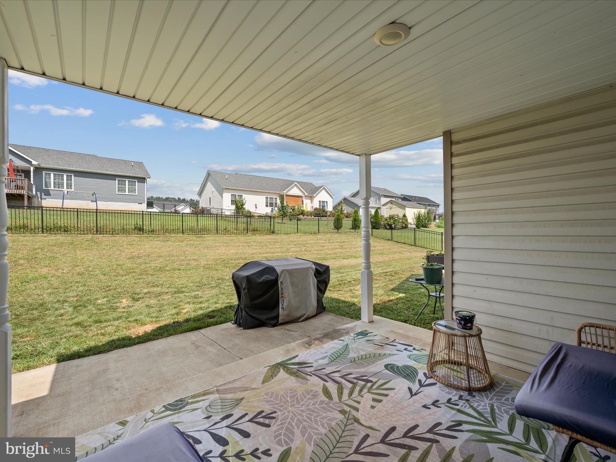 PEBBLE RIDGE - Residential