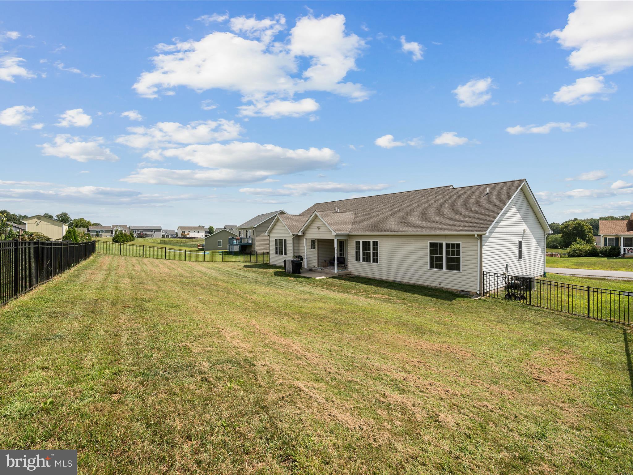 PEBBLE RIDGE - Residential