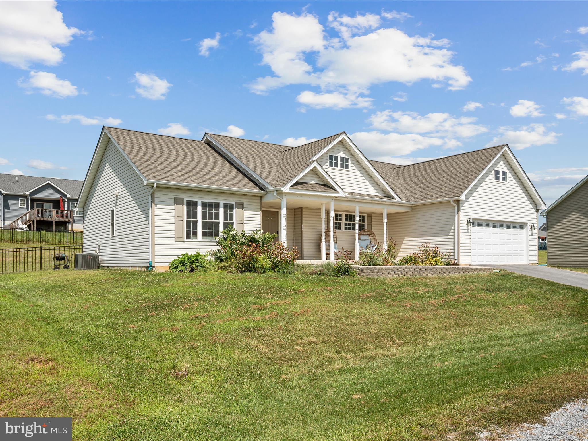PEBBLE RIDGE - Residential
