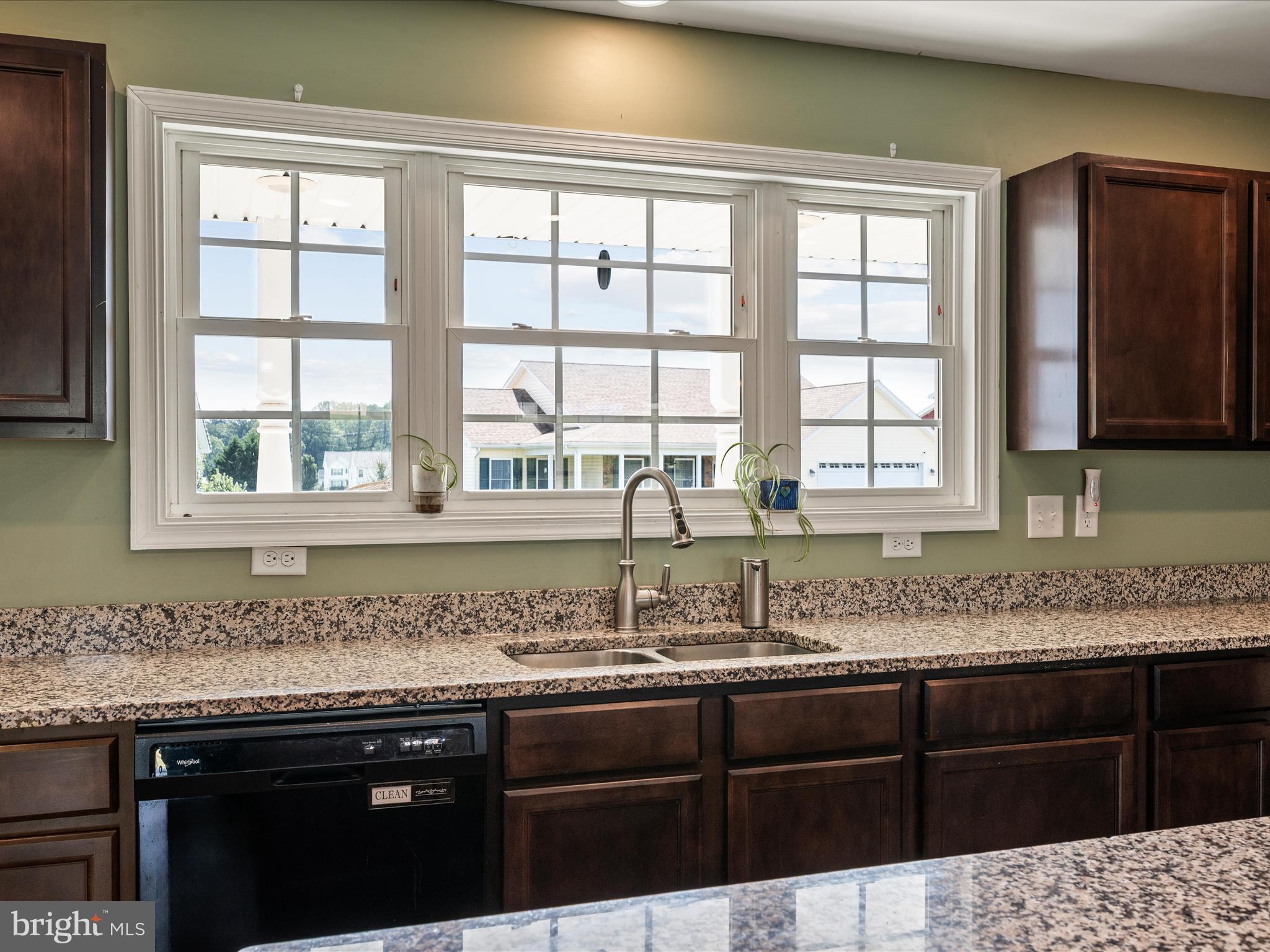 PEBBLE RIDGE - Residential