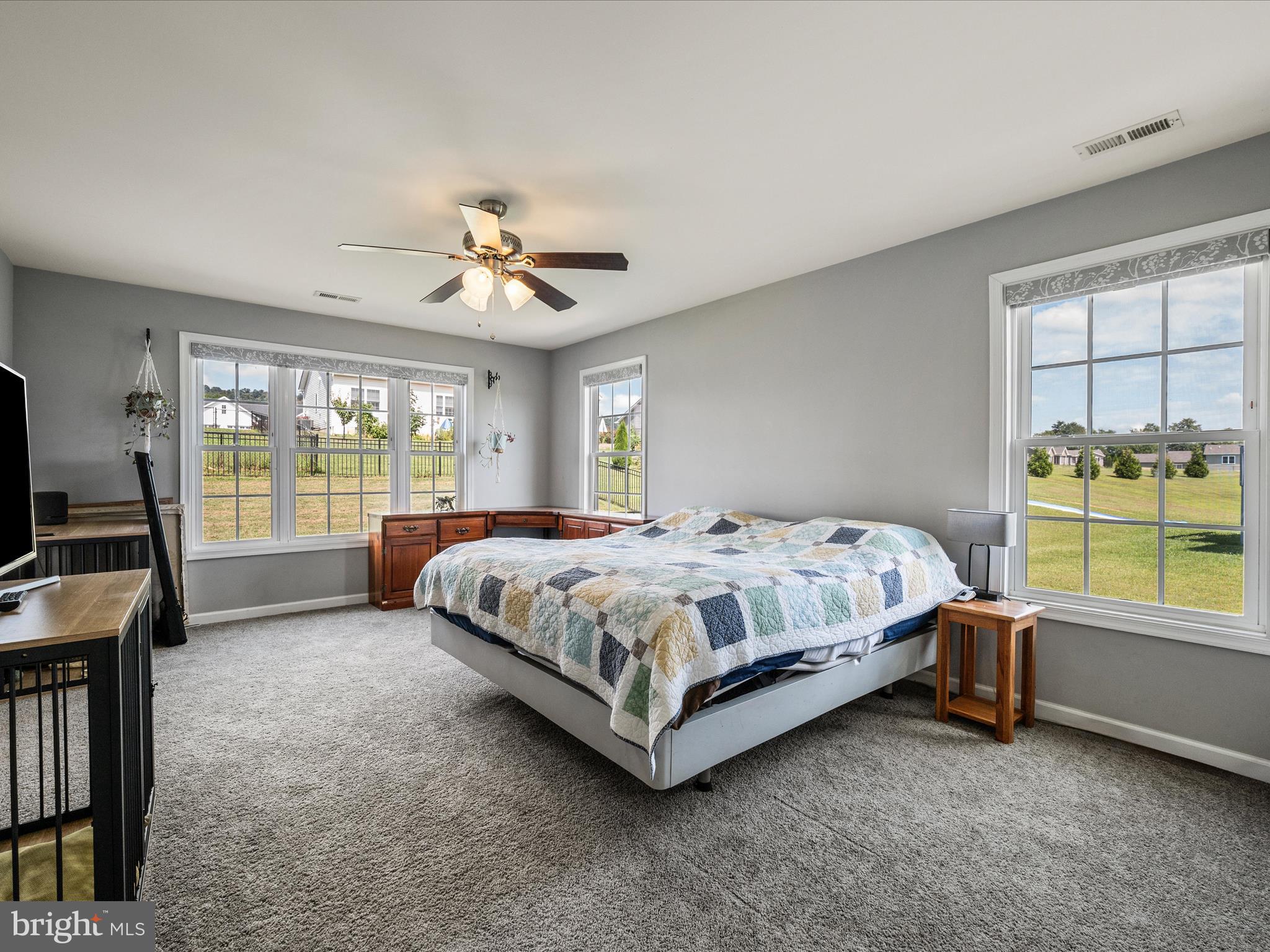 PEBBLE RIDGE - Residential