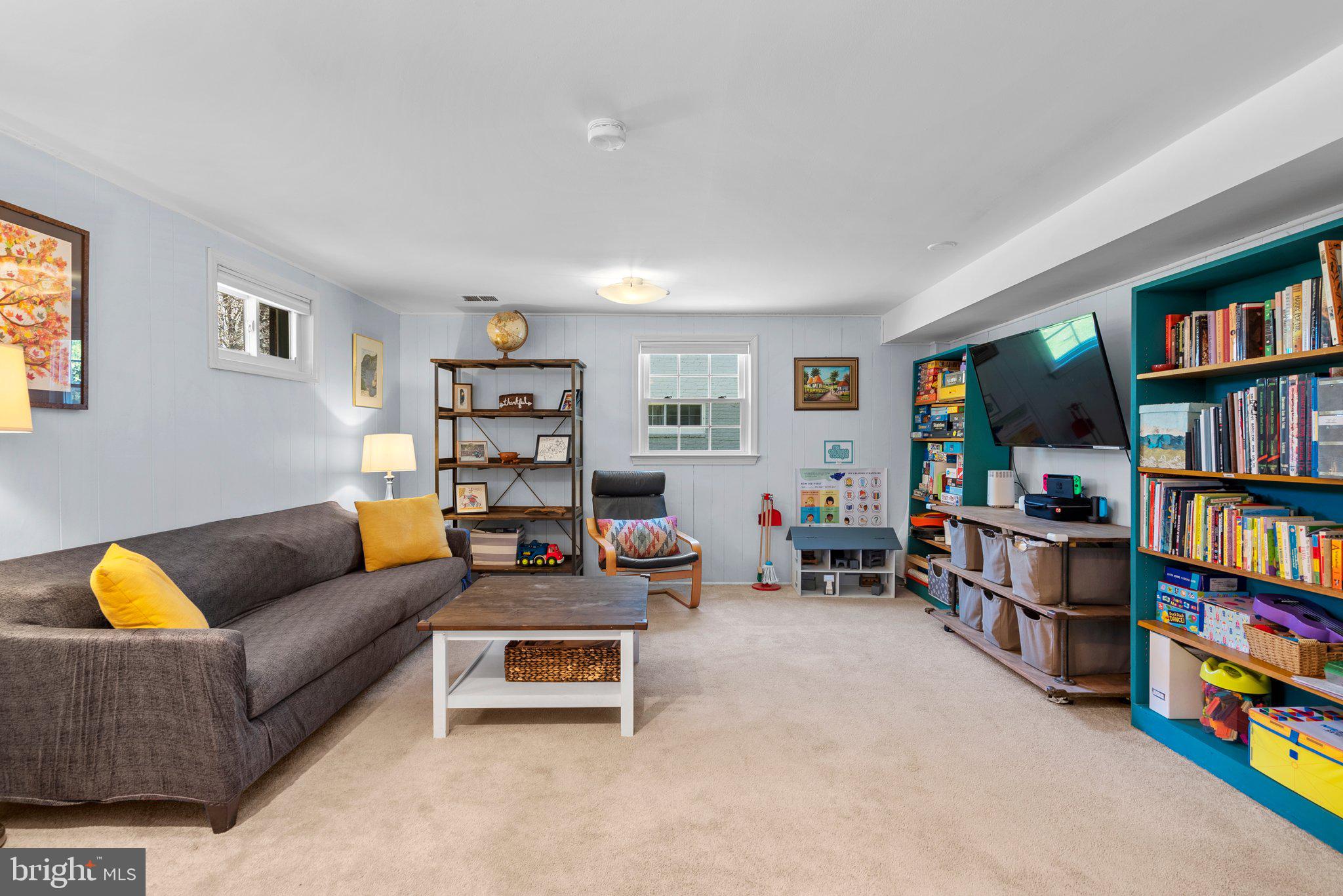 KEMP MILL HILLS - Residential