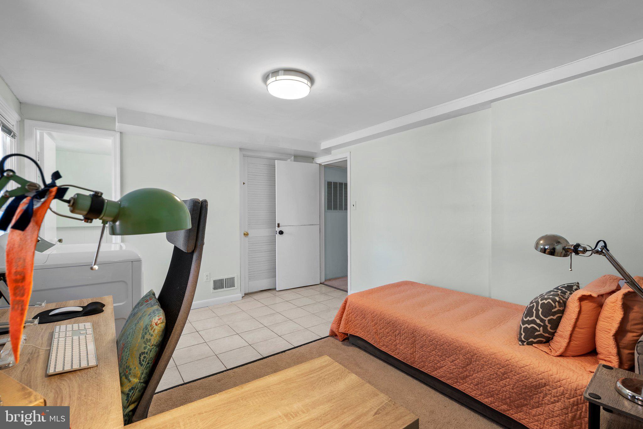 KEMP MILL HILLS - Residential