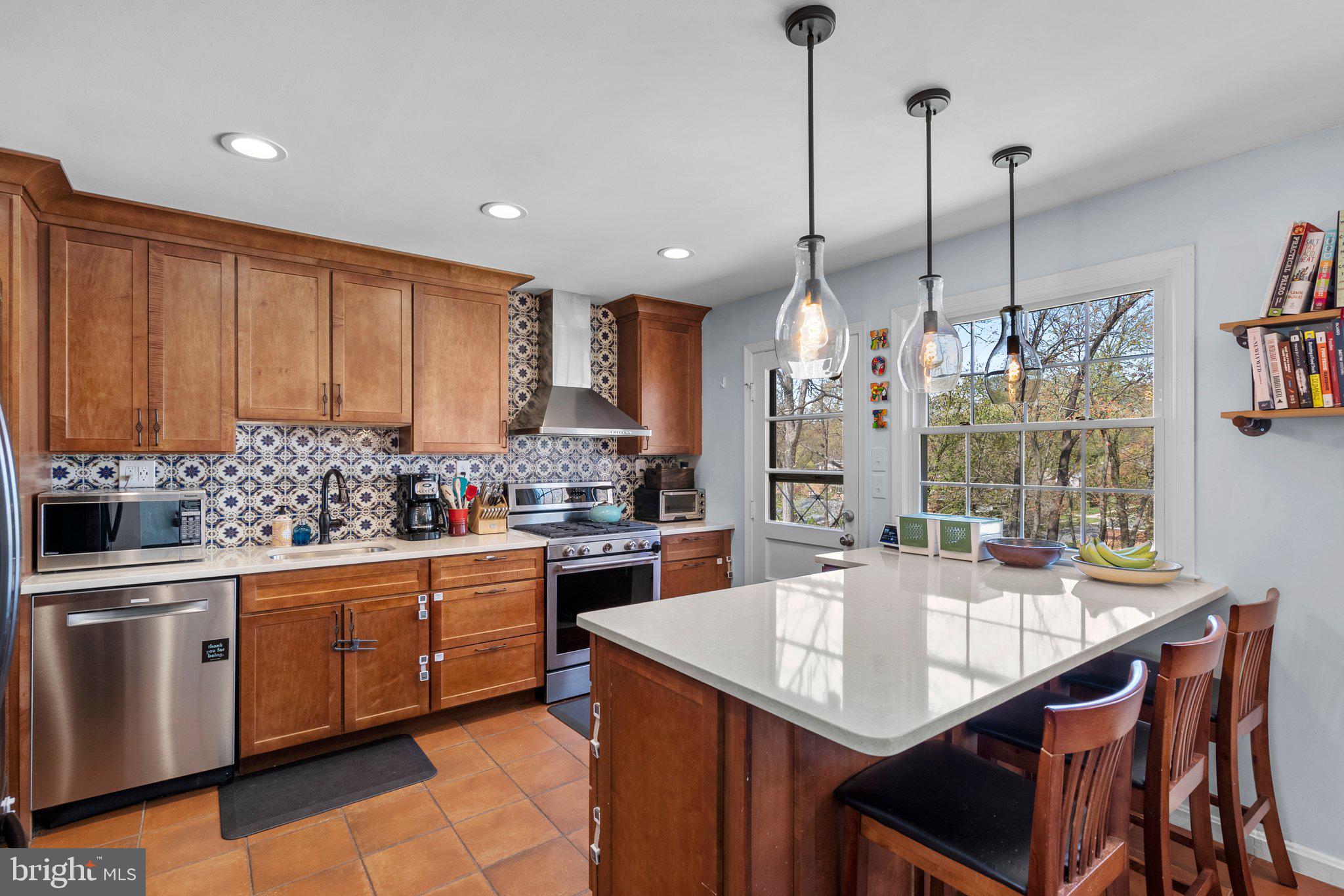 KEMP MILL HILLS - Residential