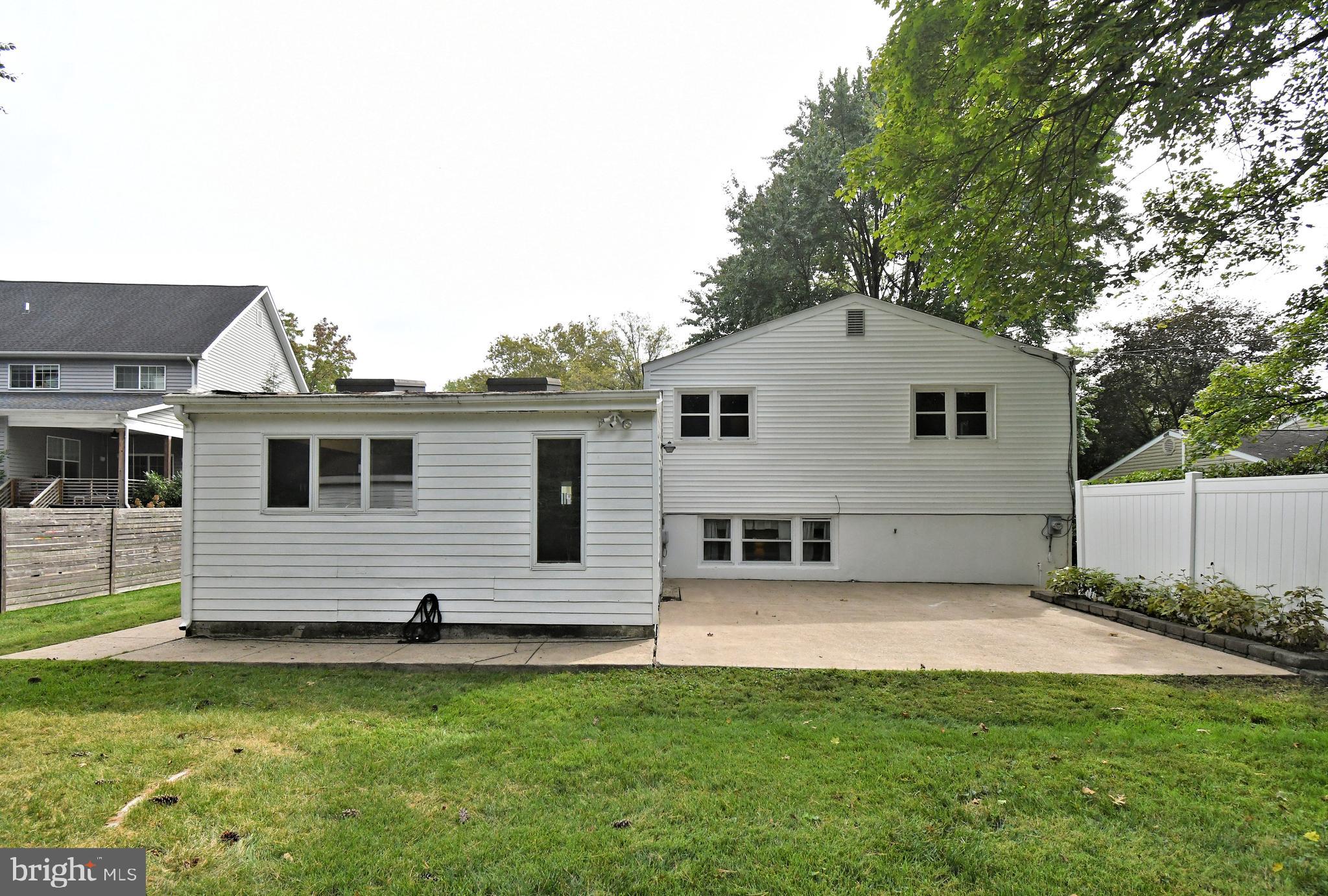 PLYMOUTH HILLS - Residential