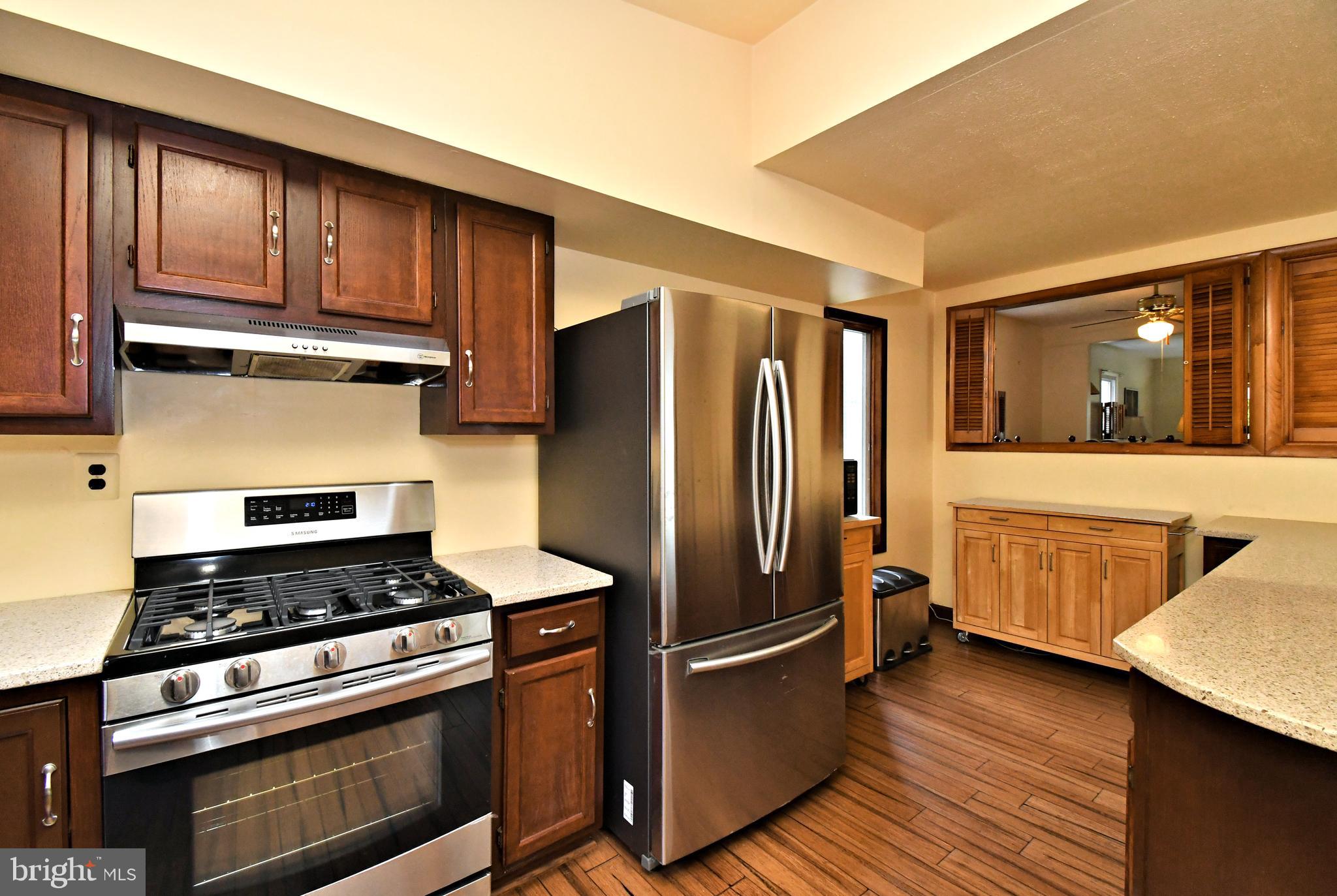 PLYMOUTH HILLS - Residential