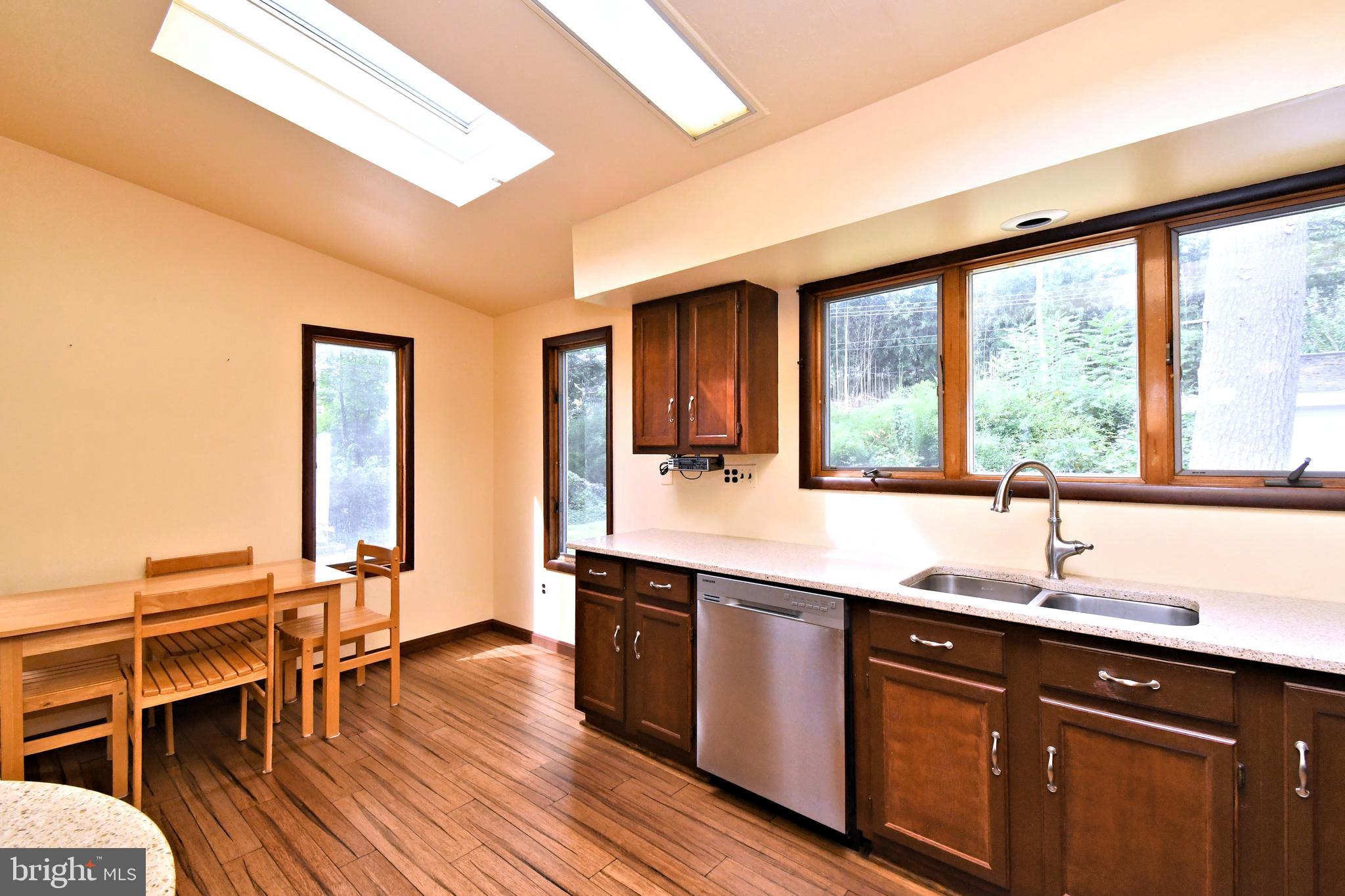 PLYMOUTH HILLS - Residential