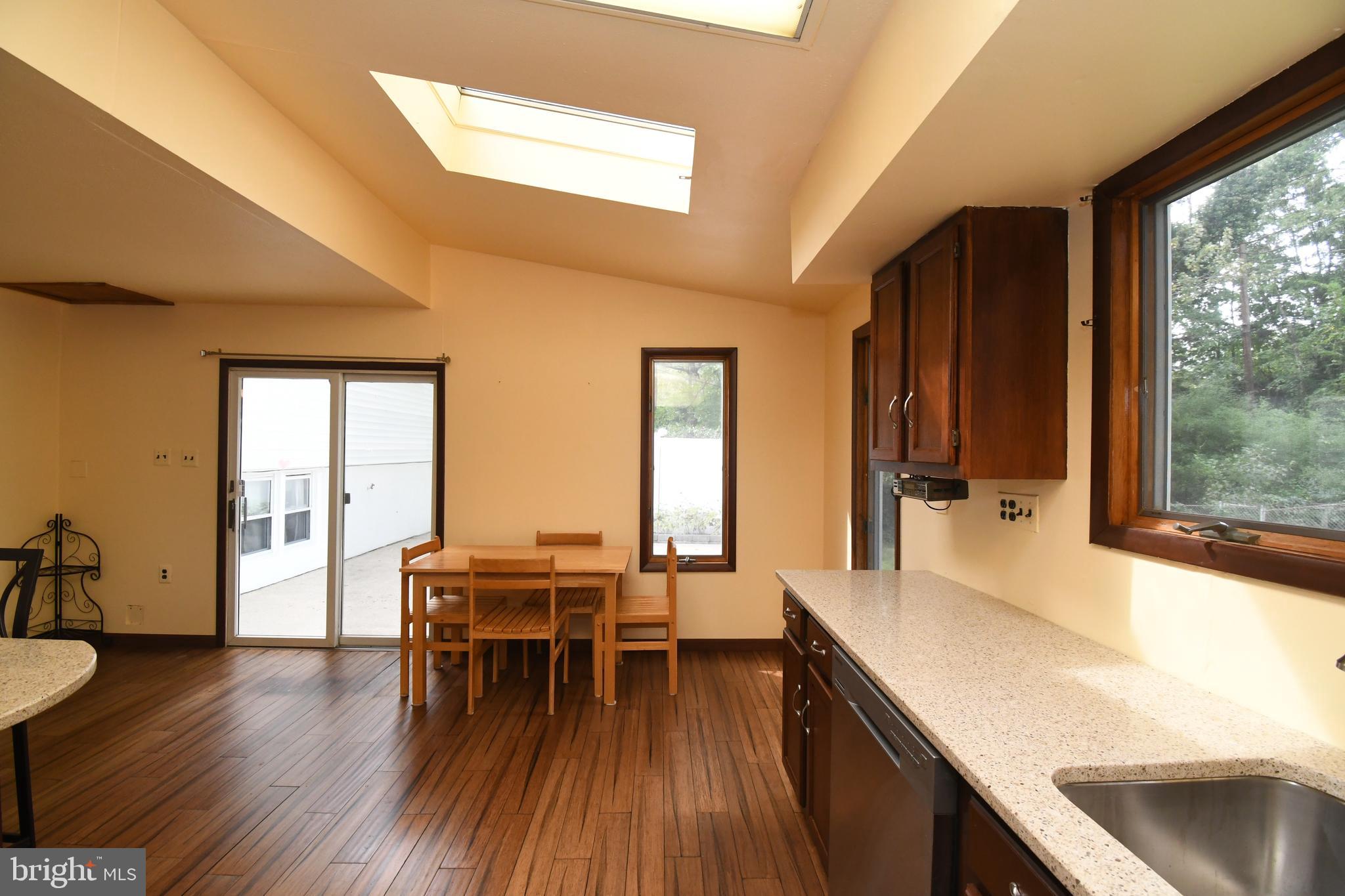 PLYMOUTH HILLS - Residential