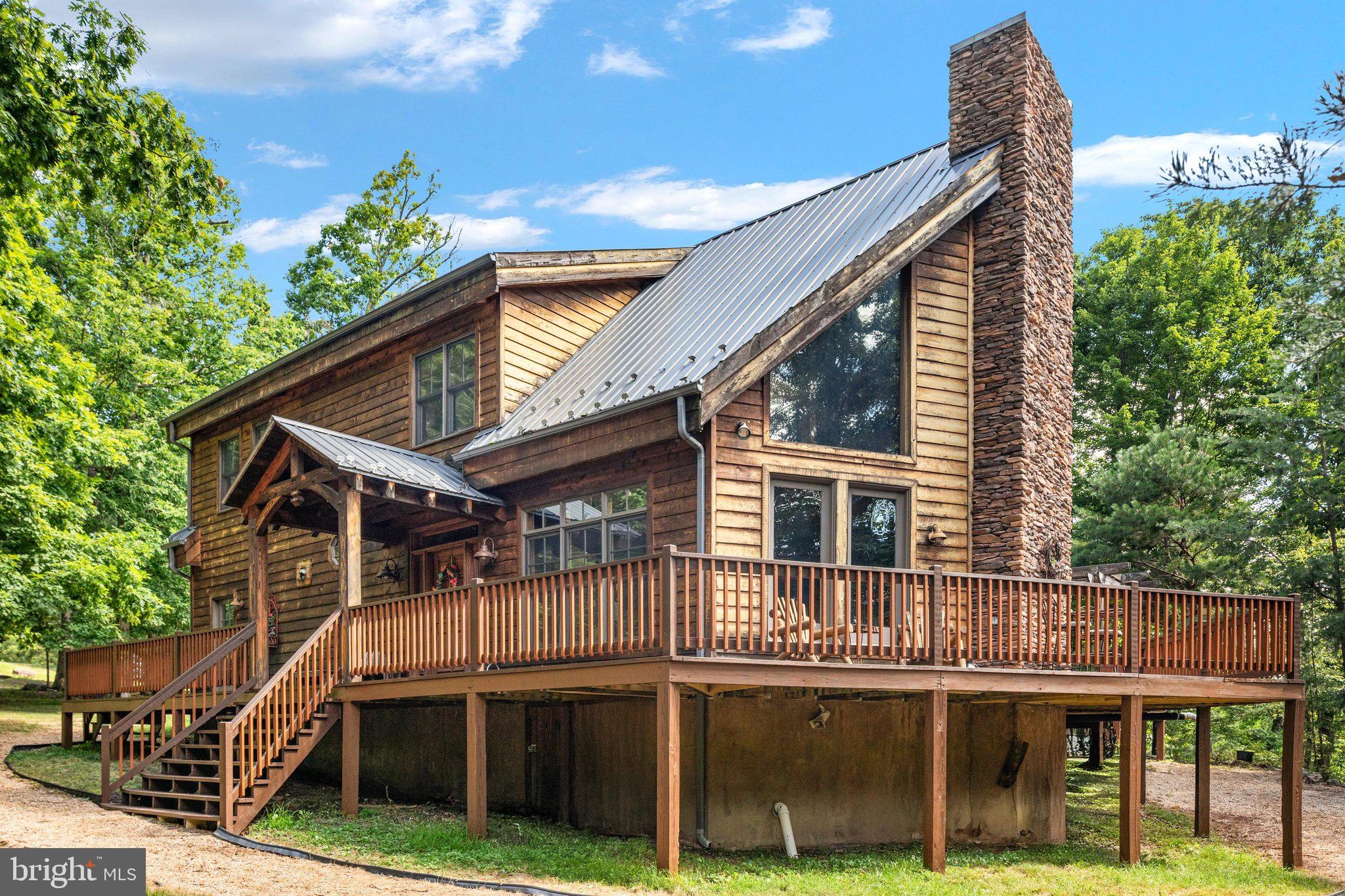 537 LOWER FLATS DRIVE