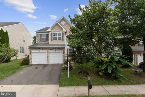 Photo of 6674 Jackson Fields Court, CENTREVILLE, VA 20121 (MLS # VAFX2337018)