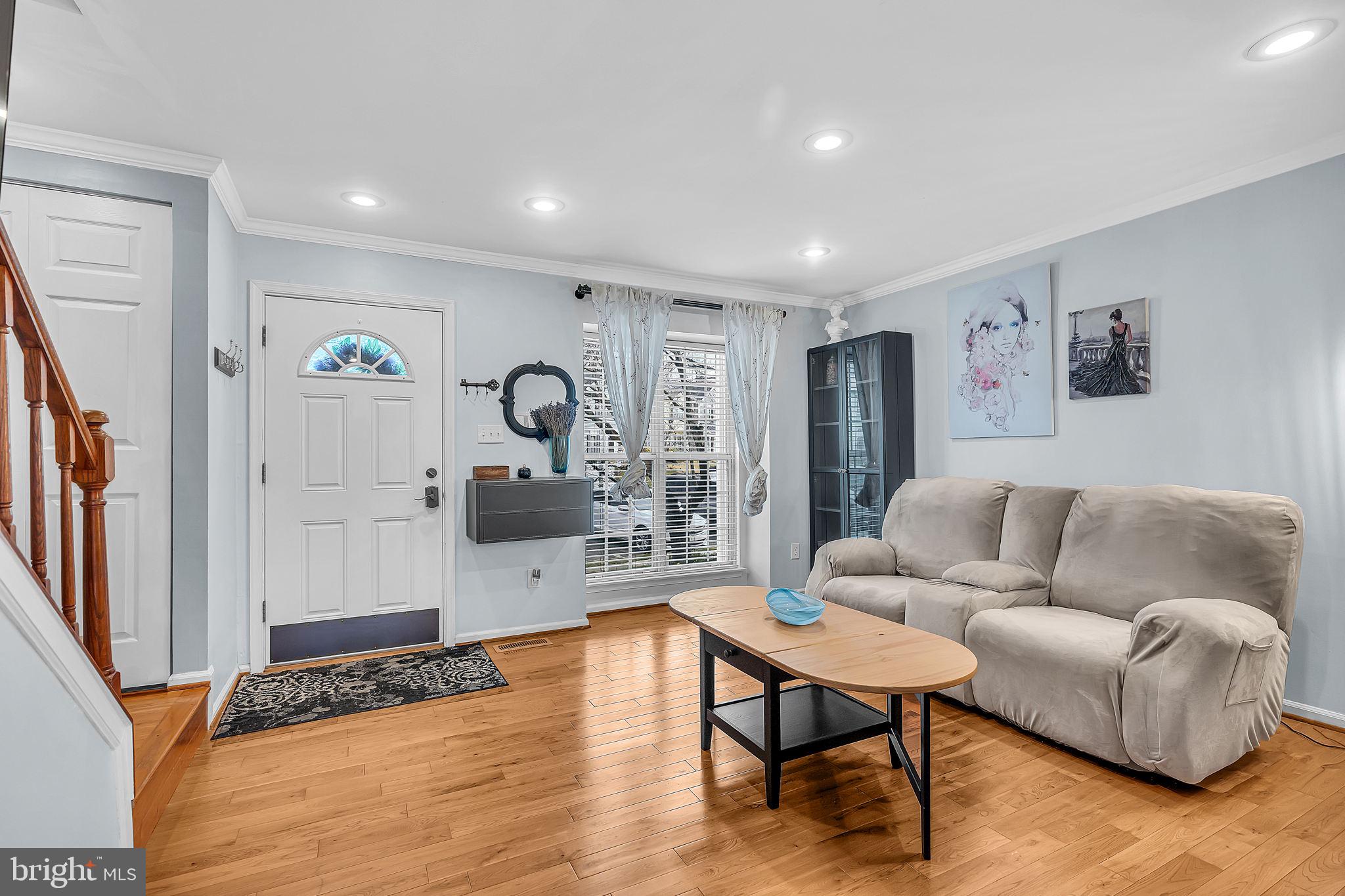 LAKE RIDGE-MARQUIS PLACE - Residential