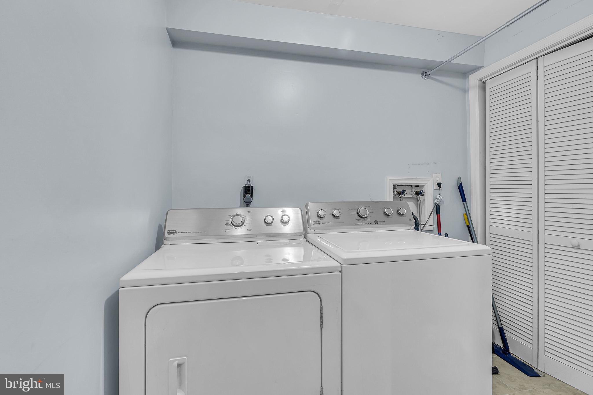 LAKE RIDGE-MARQUIS PLACE - Residential