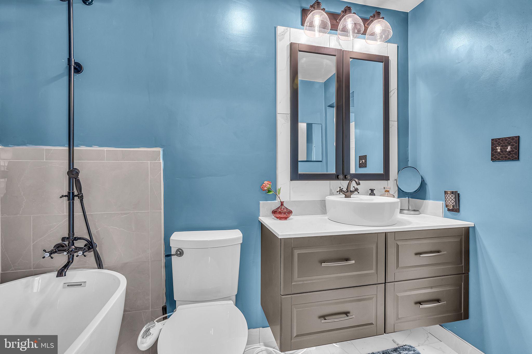 LAKE RIDGE-MARQUIS PLACE - Residential