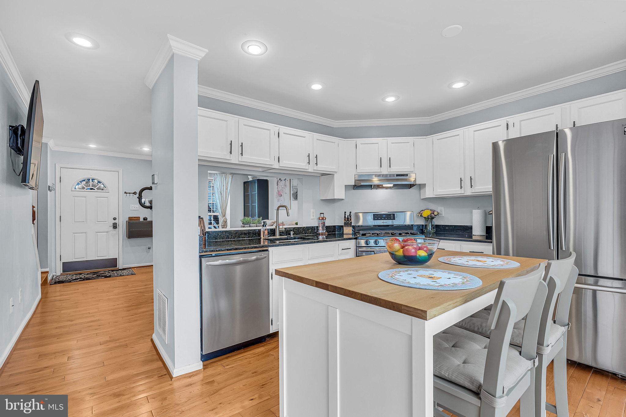 LAKE RIDGE-MARQUIS PLACE - Residential