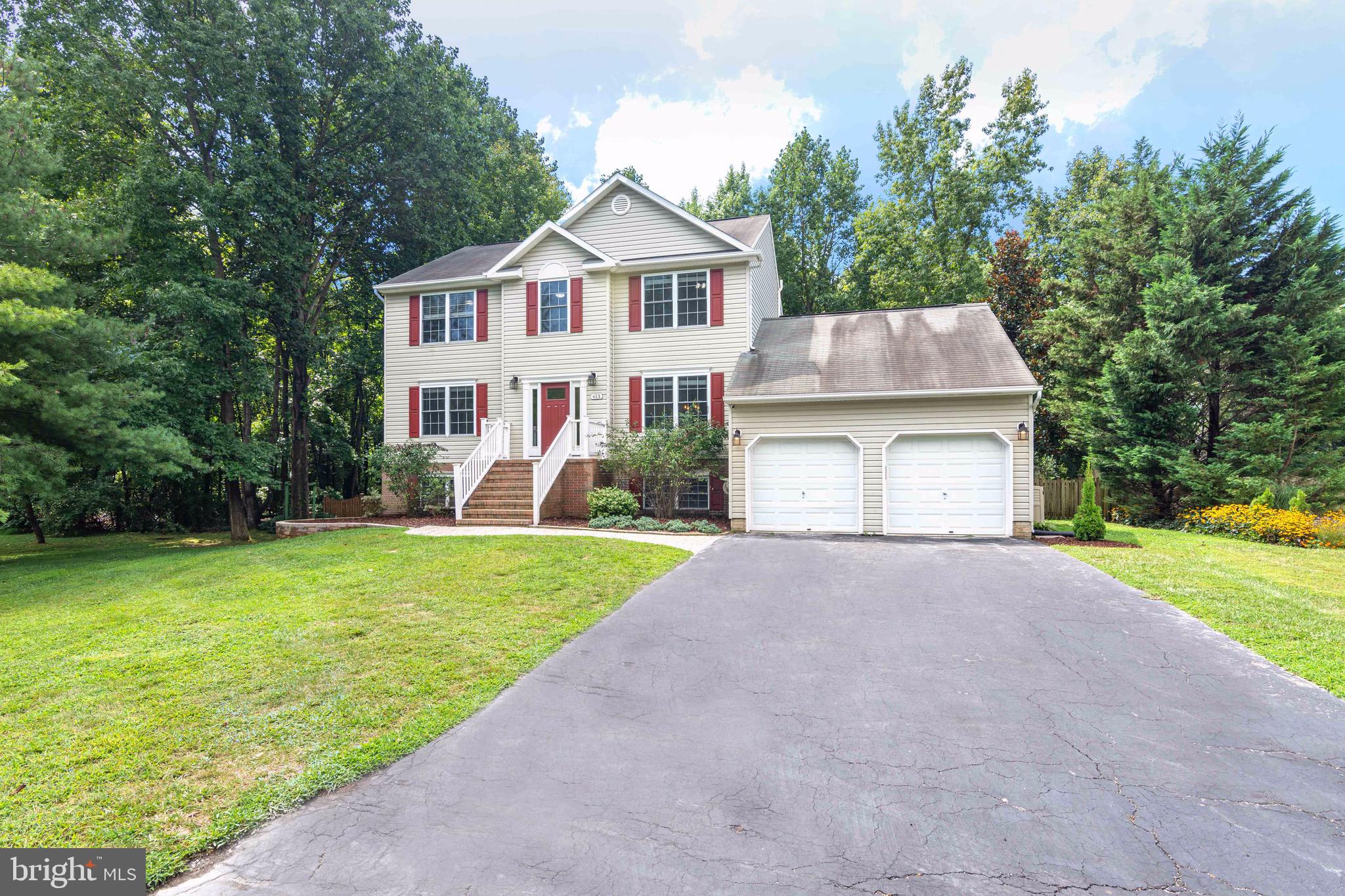 YORKTOWN MANOR - Residential