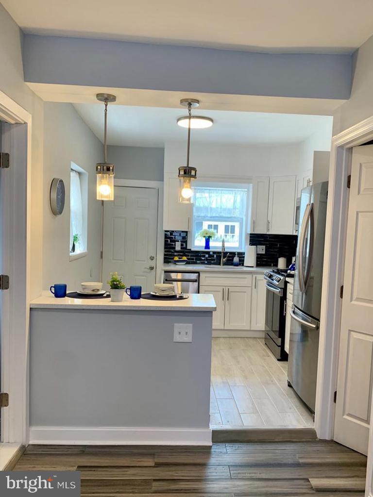 POINT BREEZE - Residential Lease