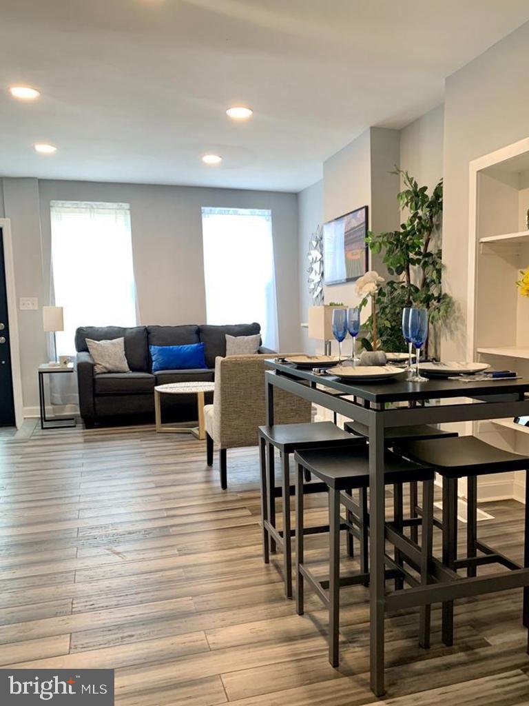 POINT BREEZE - Residential Lease