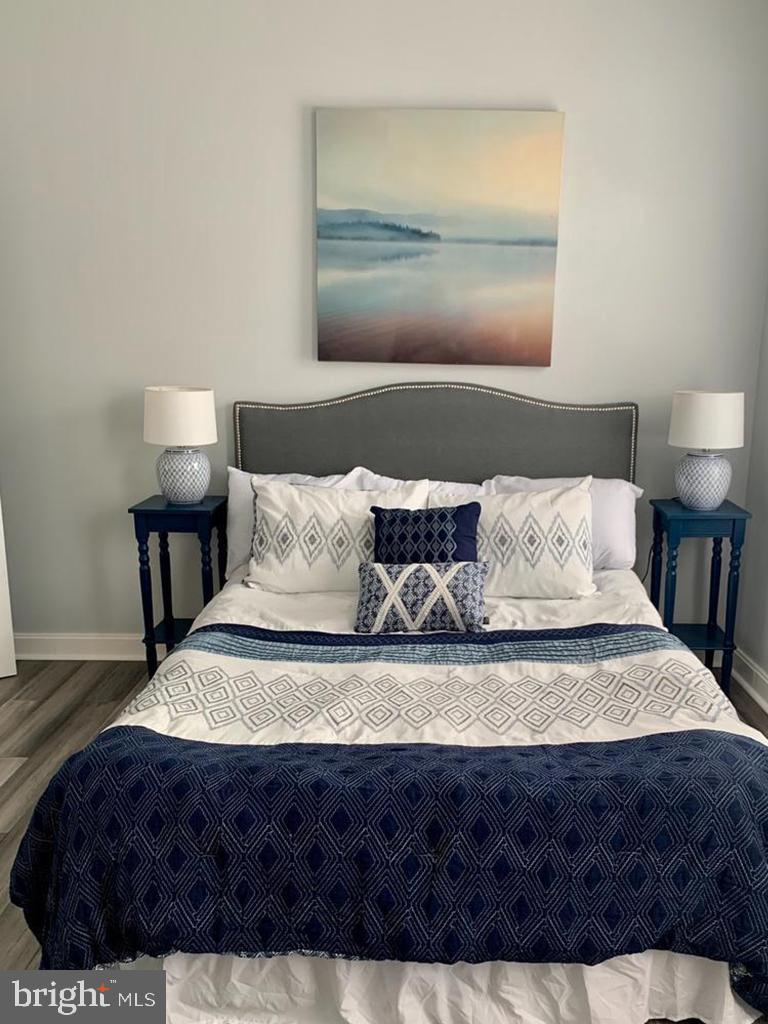 POINT BREEZE - Residential Lease