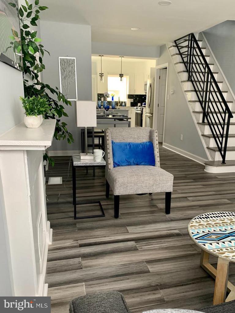 POINT BREEZE - Residential Lease