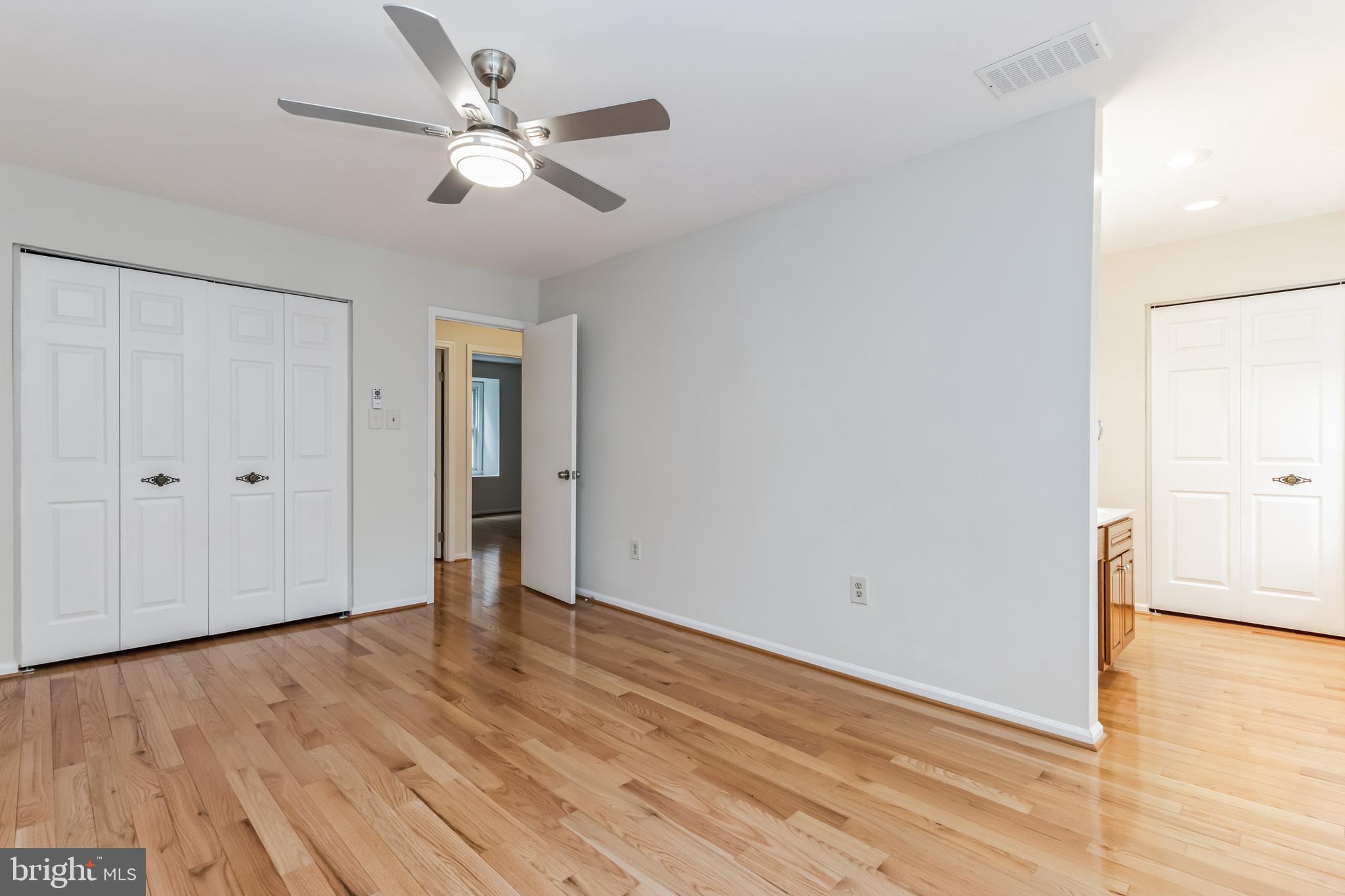 LAFAYETTE VILLAGE - Residential