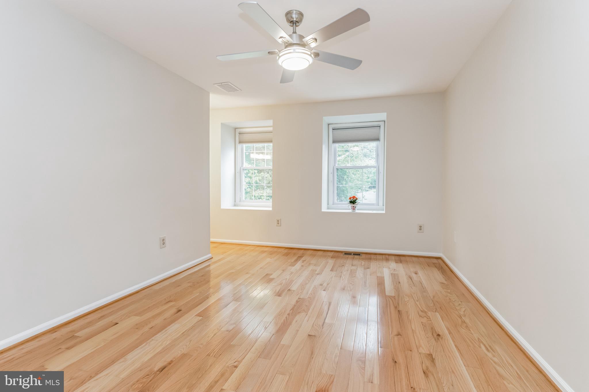 LAFAYETTE VILLAGE - Residential