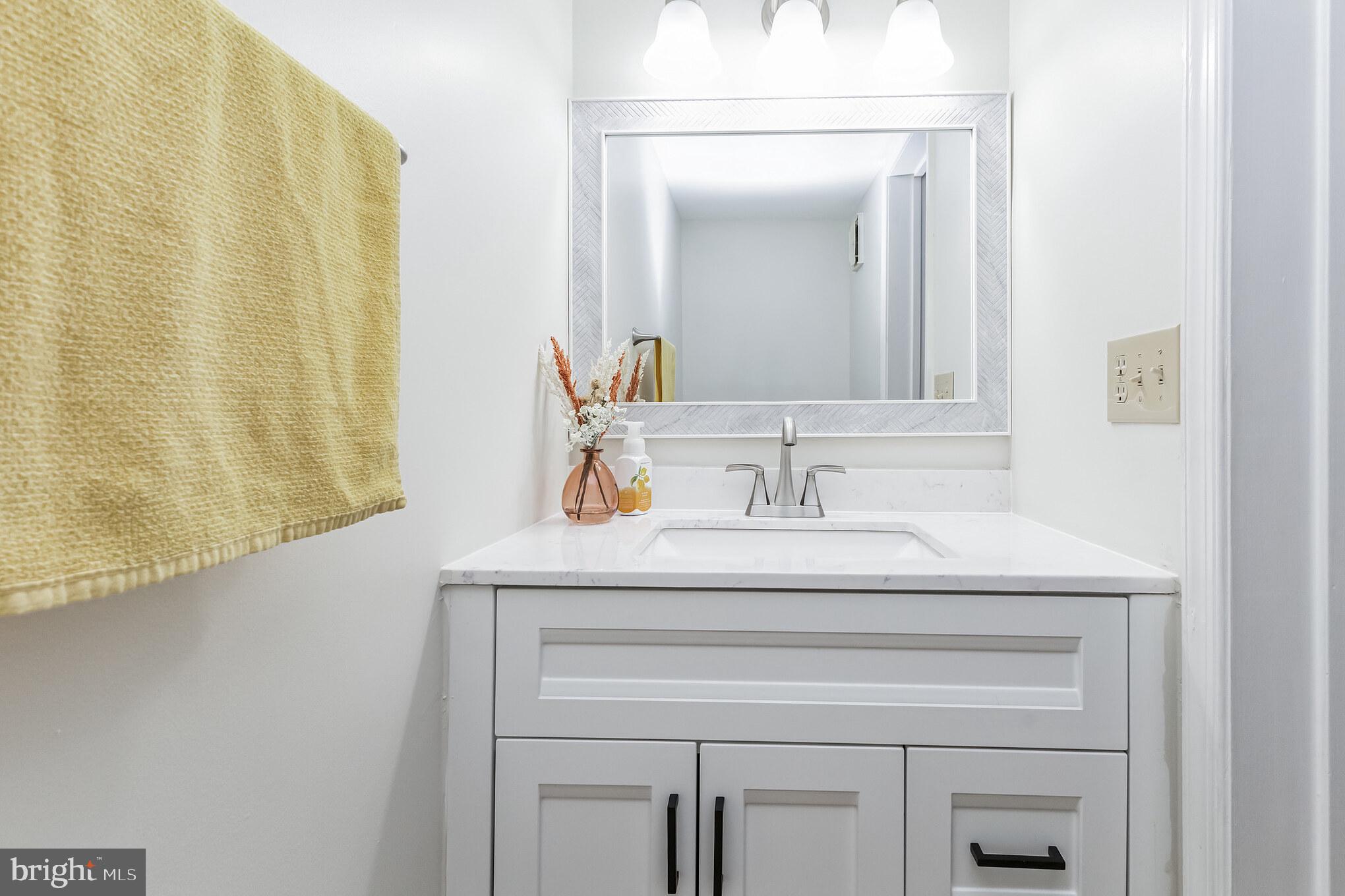 LAFAYETTE VILLAGE - Residential