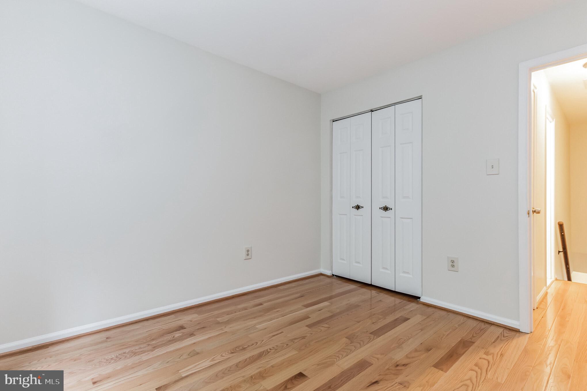 LAFAYETTE VILLAGE - Residential