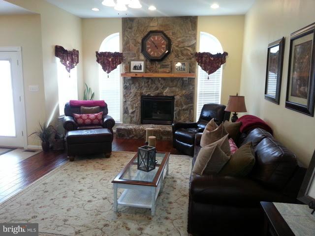 GUY FAMILY ESTATES - Residential