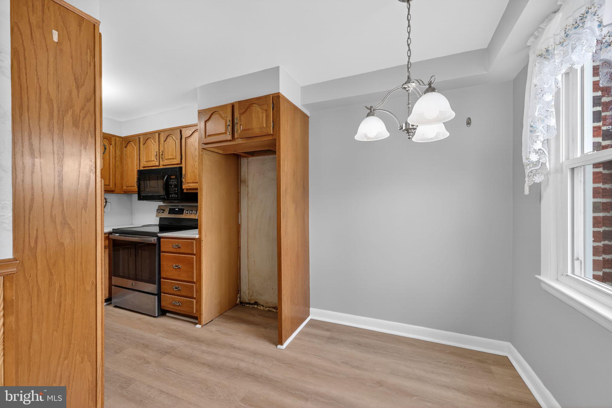 DELMAR VILLAGE - Residential