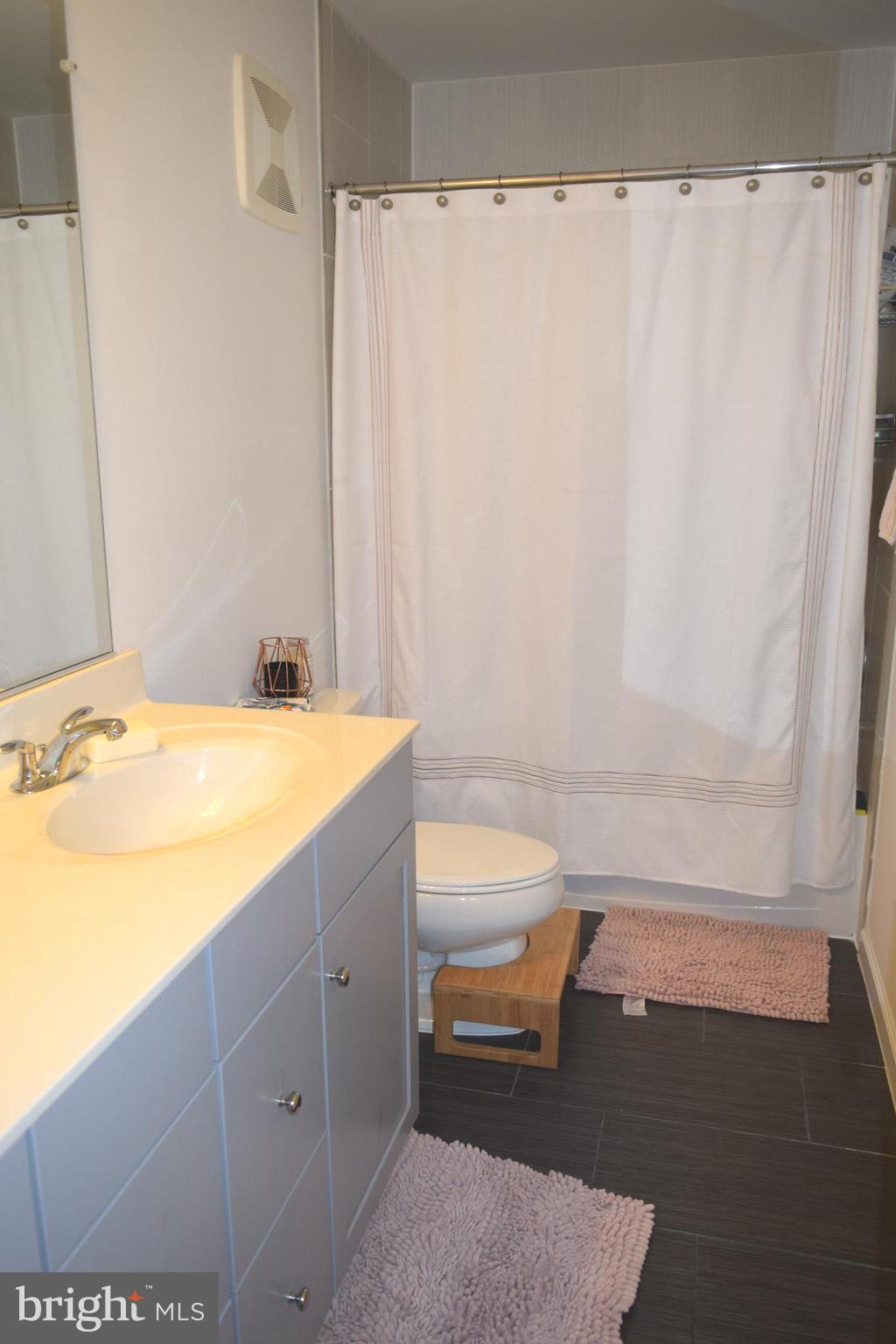 METRO PLACE - Residential Lease