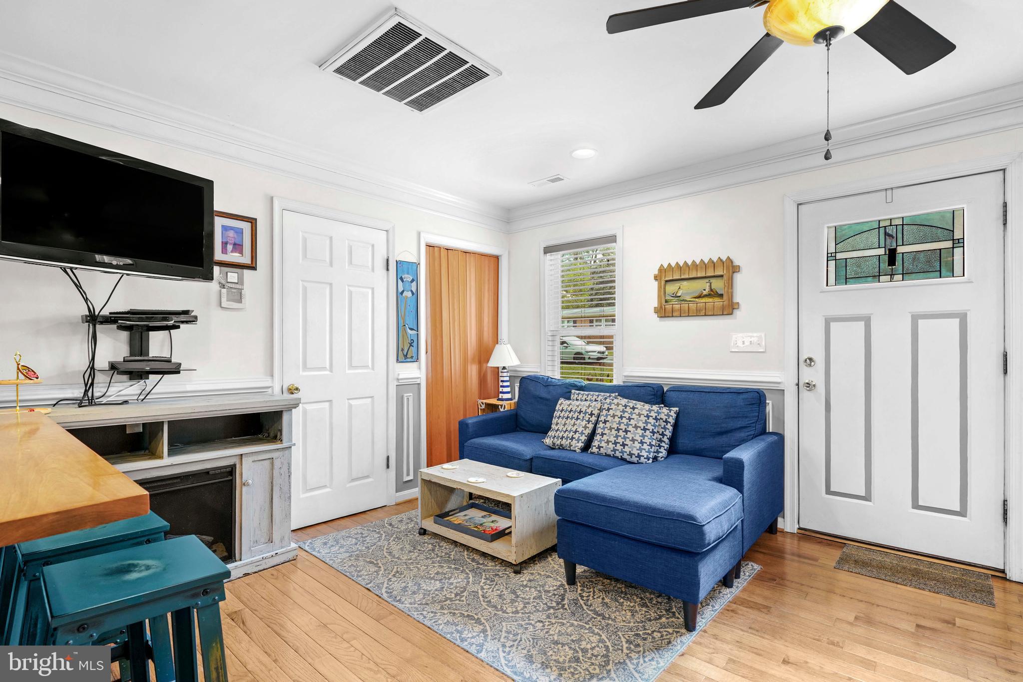 C0BB ISLAND - Residential