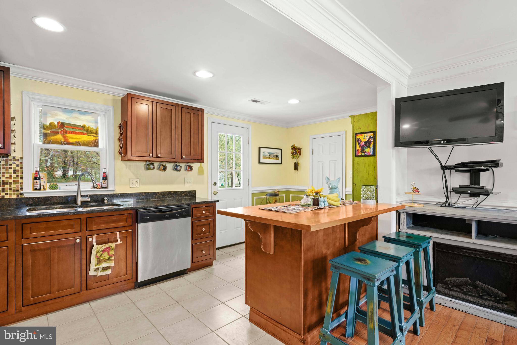 C0BB ISLAND - Residential