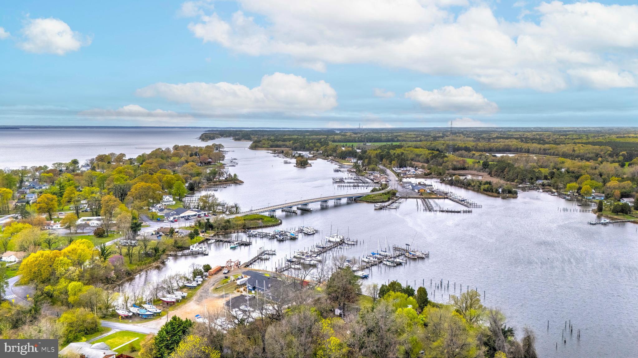 C0BB ISLAND - Residential