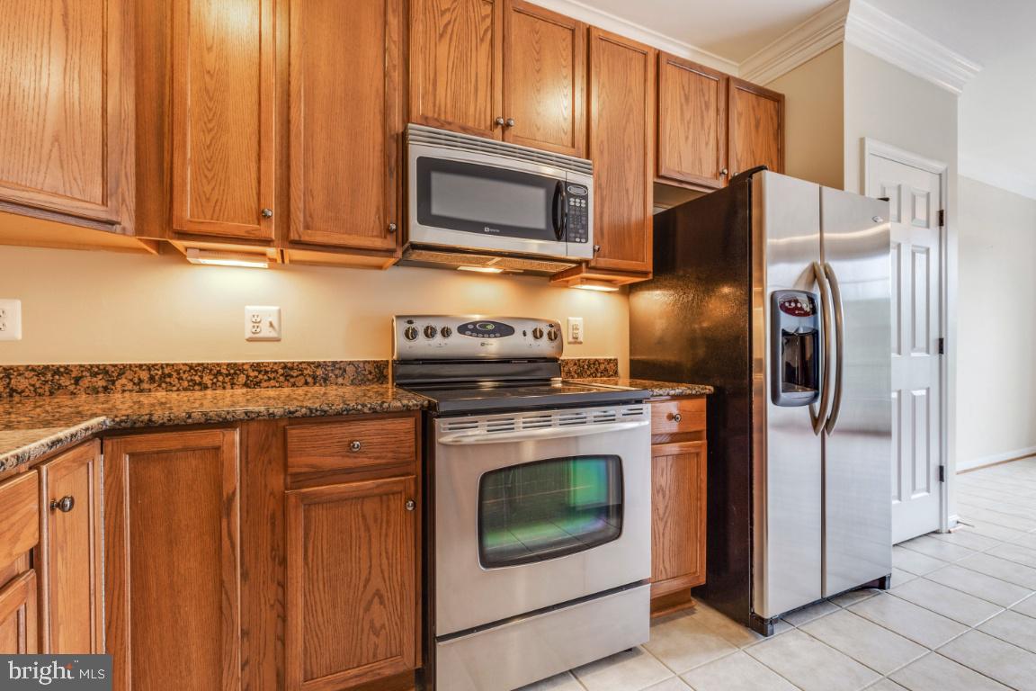 POWELLS RUN VILLAGE COND - Residential