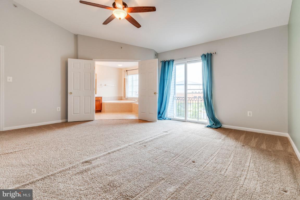 POWELLS RUN VILLAGE COND - Residential