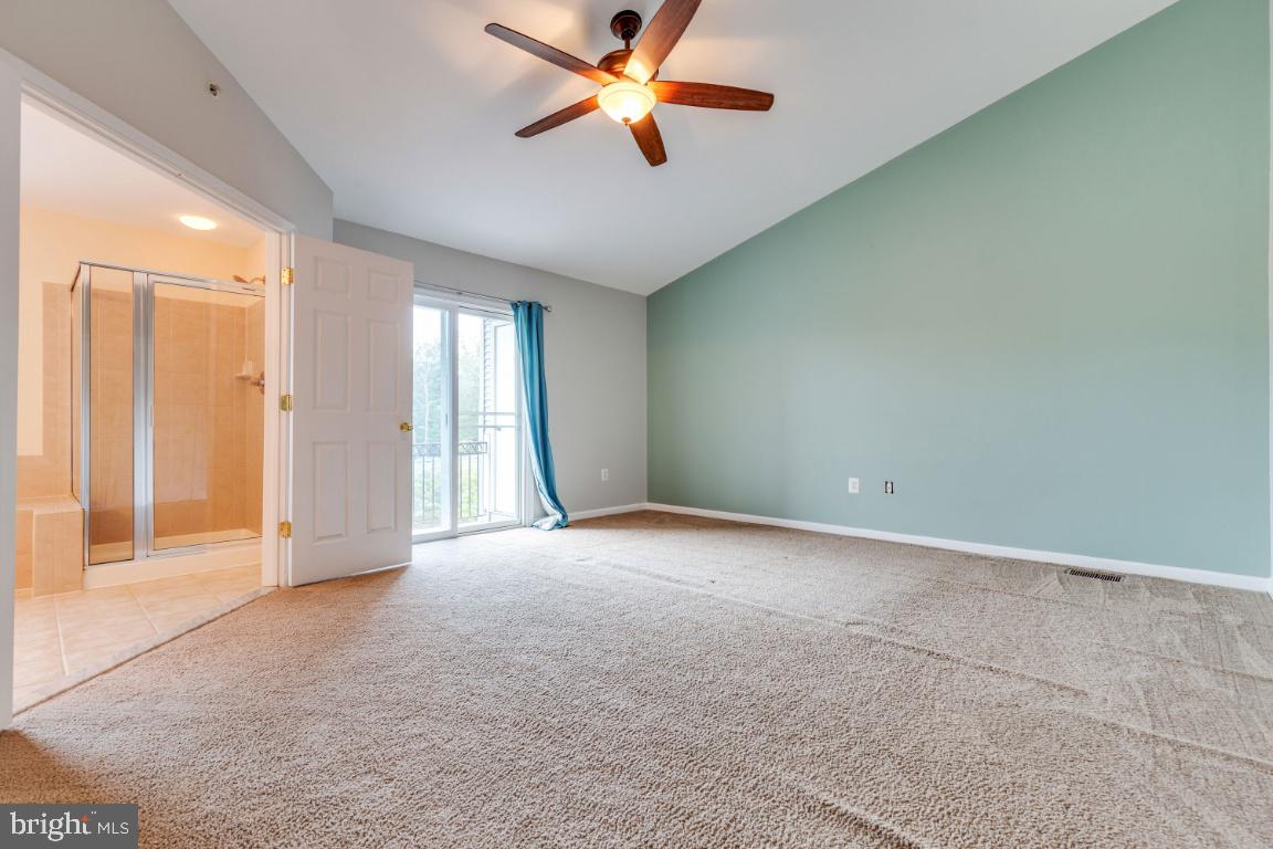 POWELLS RUN VILLAGE COND - Residential