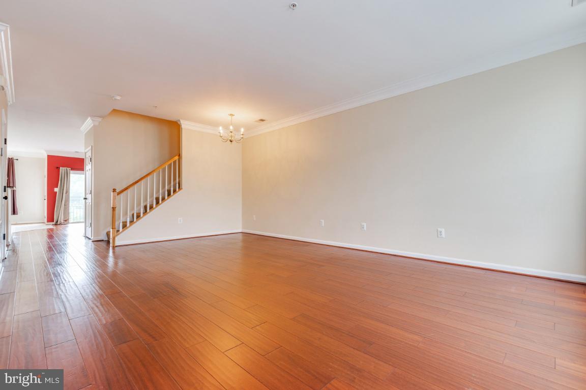 POWELLS RUN VILLAGE COND - Residential