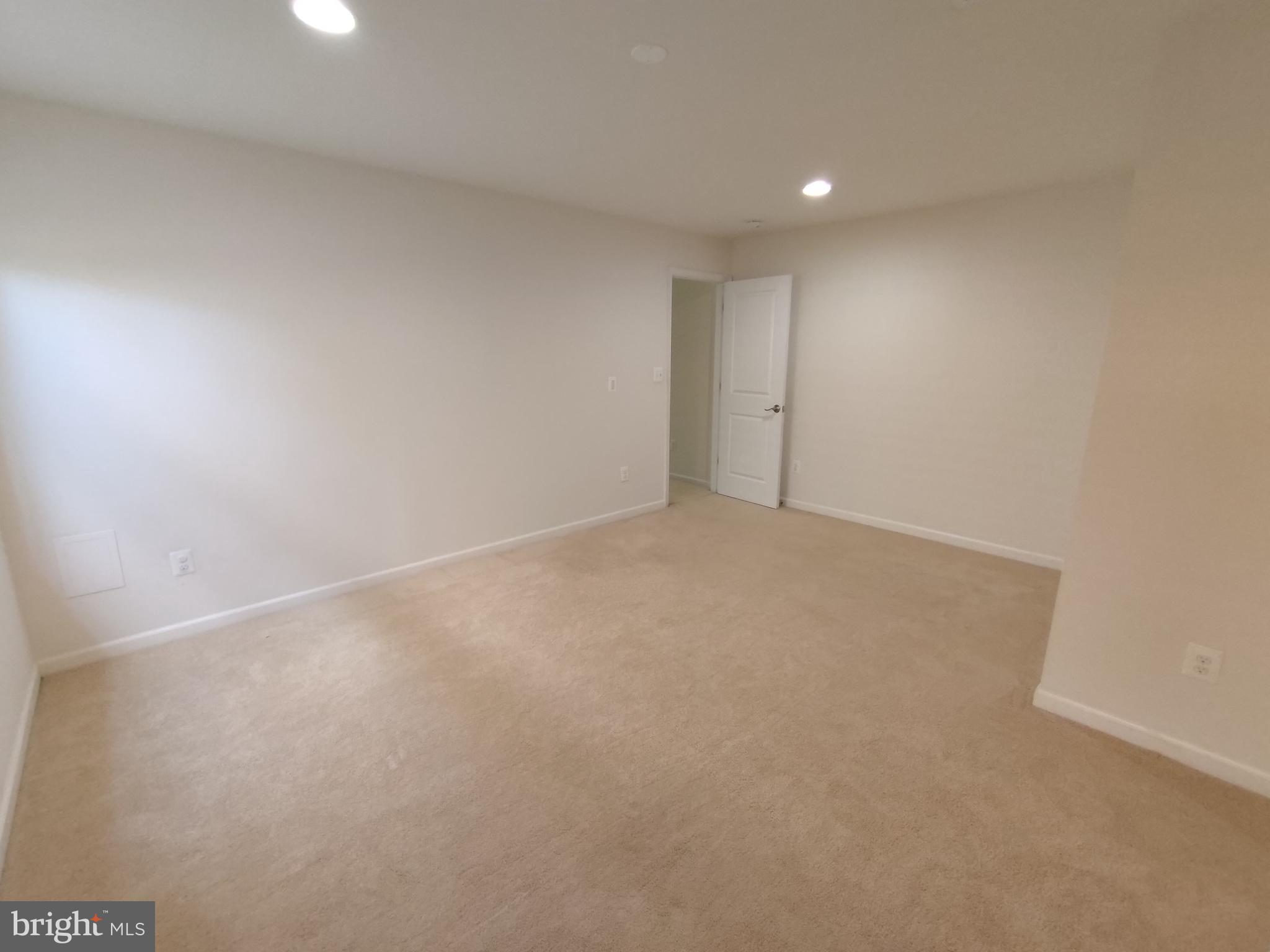 EASTVIEW AT STONE RIDGE - Residential Lease