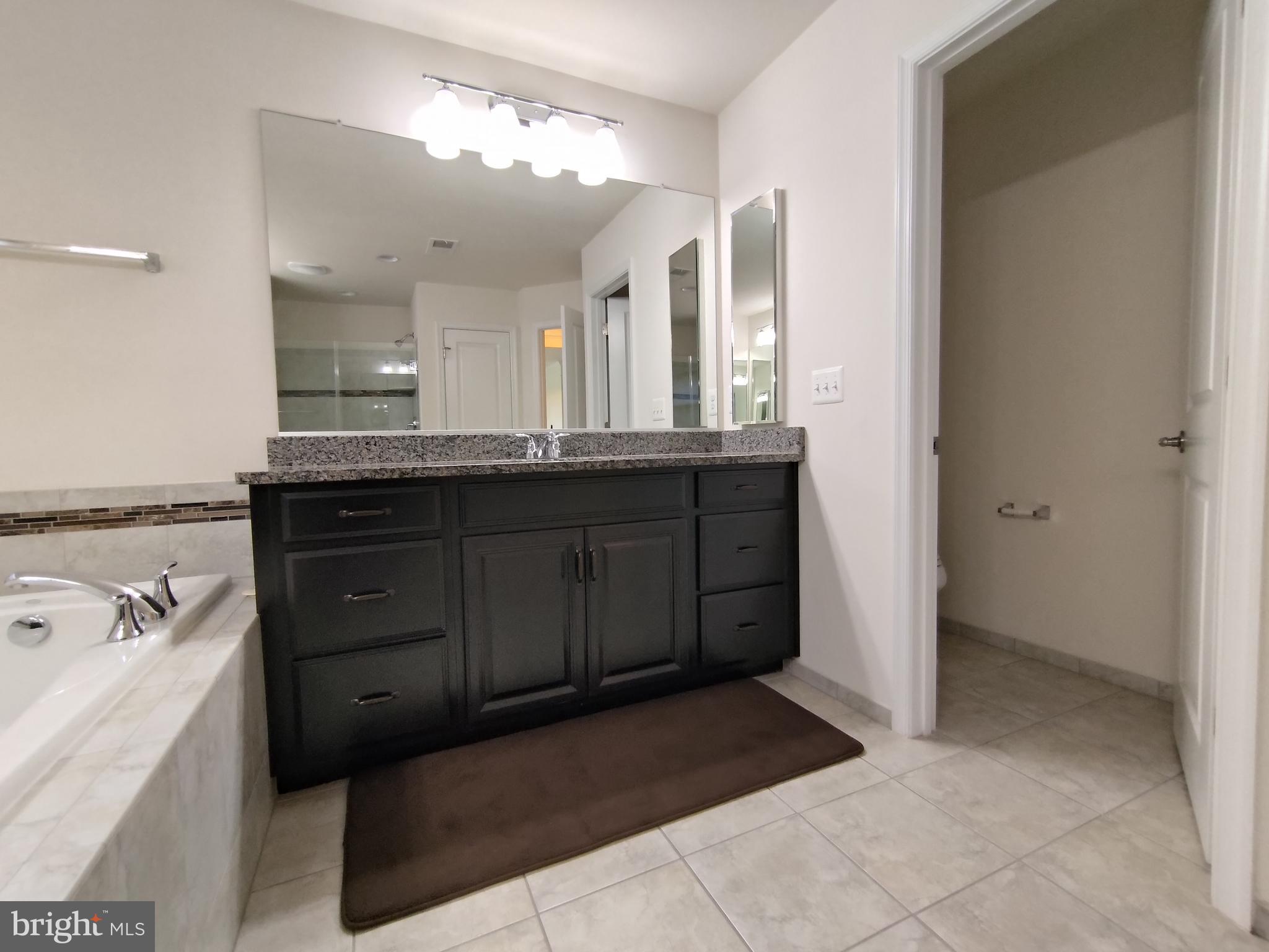 EASTVIEW AT STONE RIDGE - Residential Lease